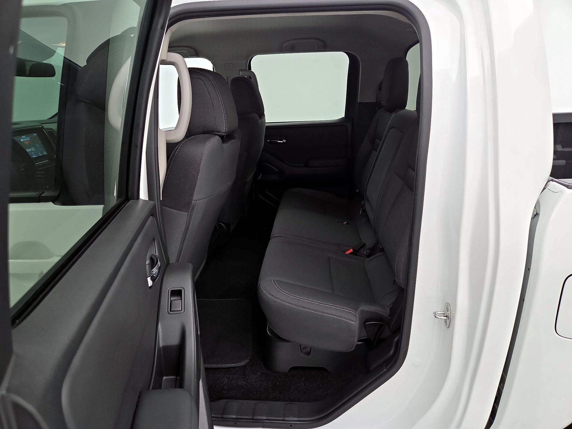 Thumbnail: 2024 Nissan Frontier - 19