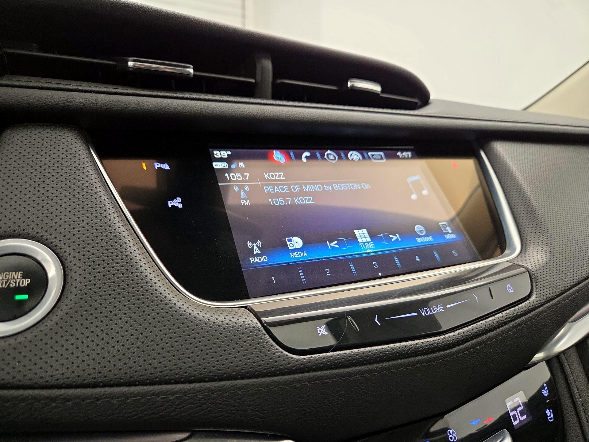 Thumbnail: 2019 Cadillac XT5 - 16