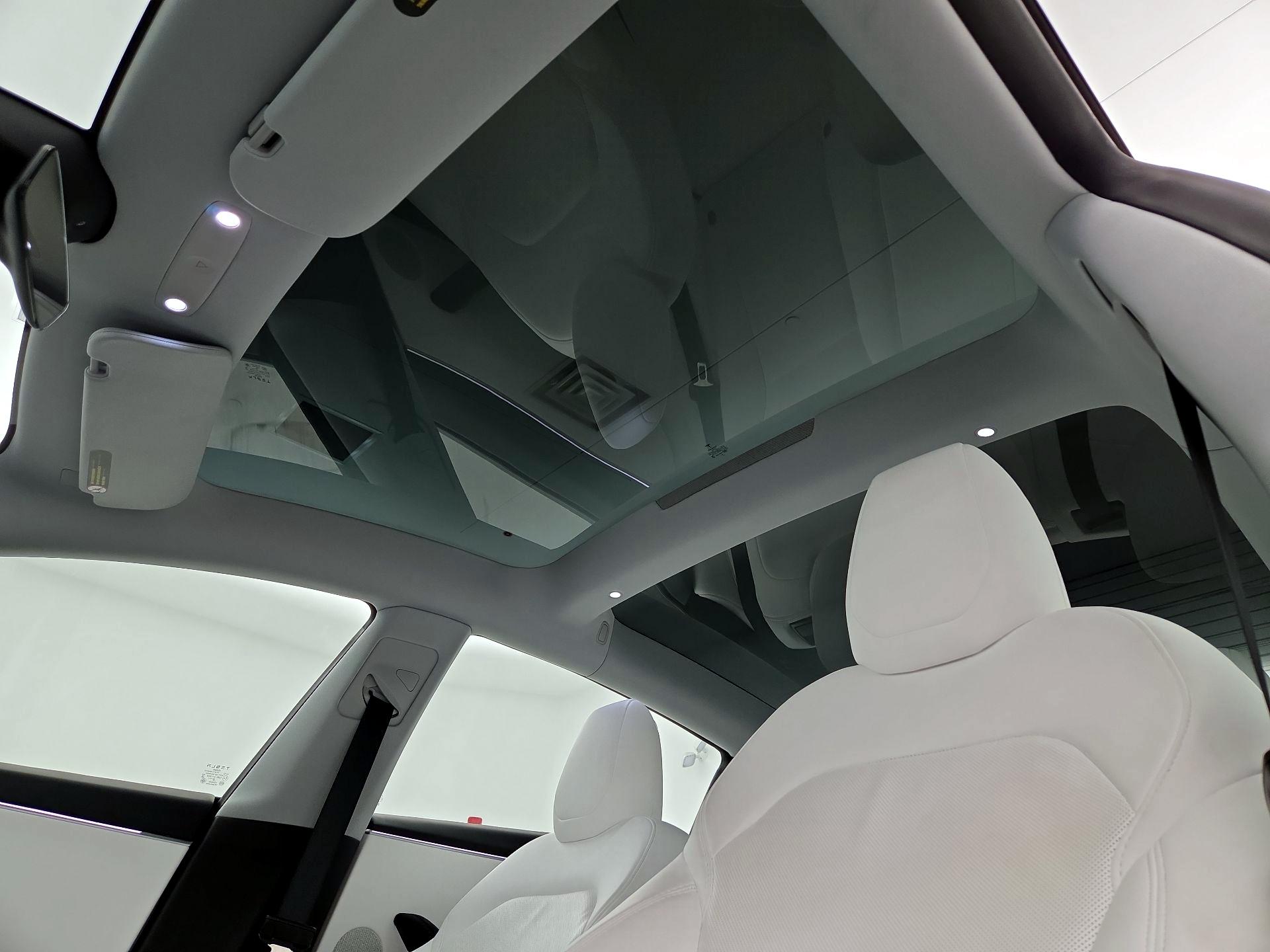 Thumbnail: 2025 Tesla Model 3 - 18