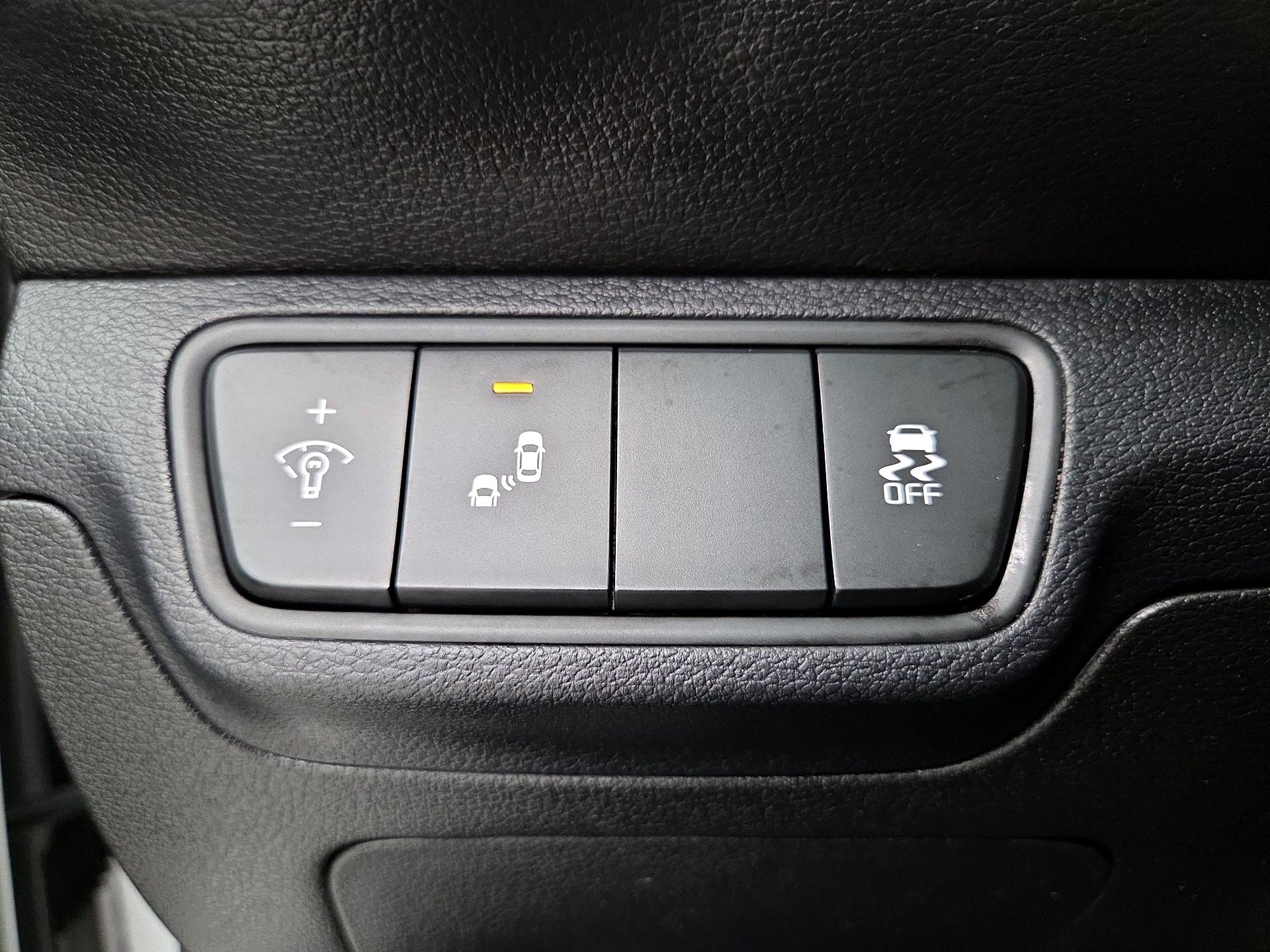 Thumbnail: 2023 Kia Forte - 13