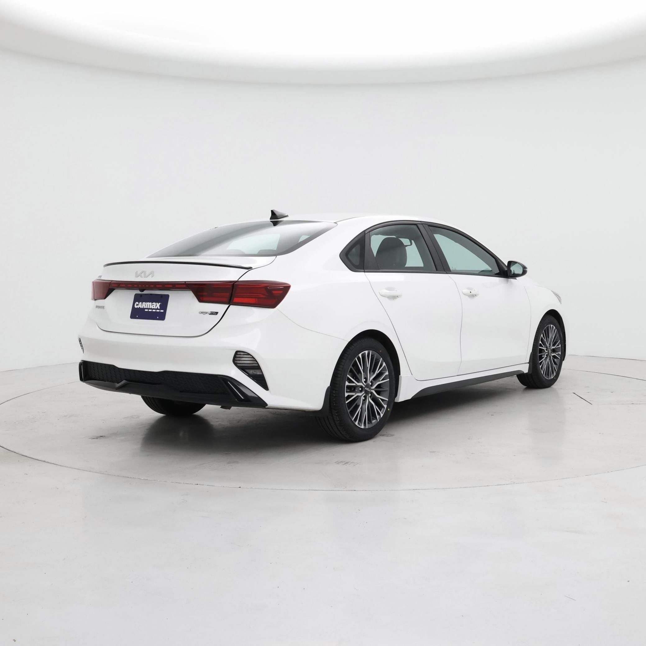 Thumbnail: 2023 Kia Forte - 8