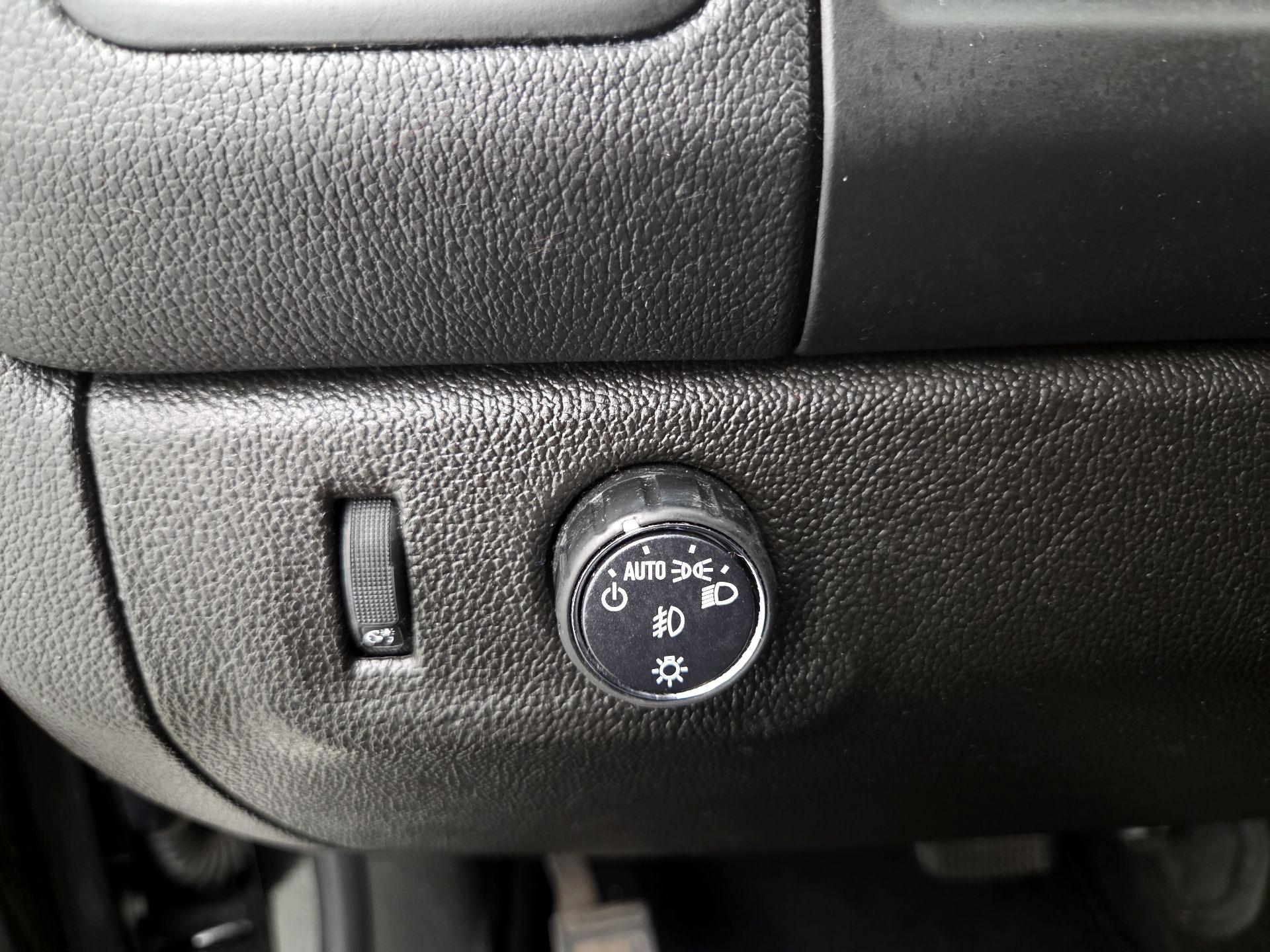 Thumbnail: 2022 Chevrolet Colorado - 13