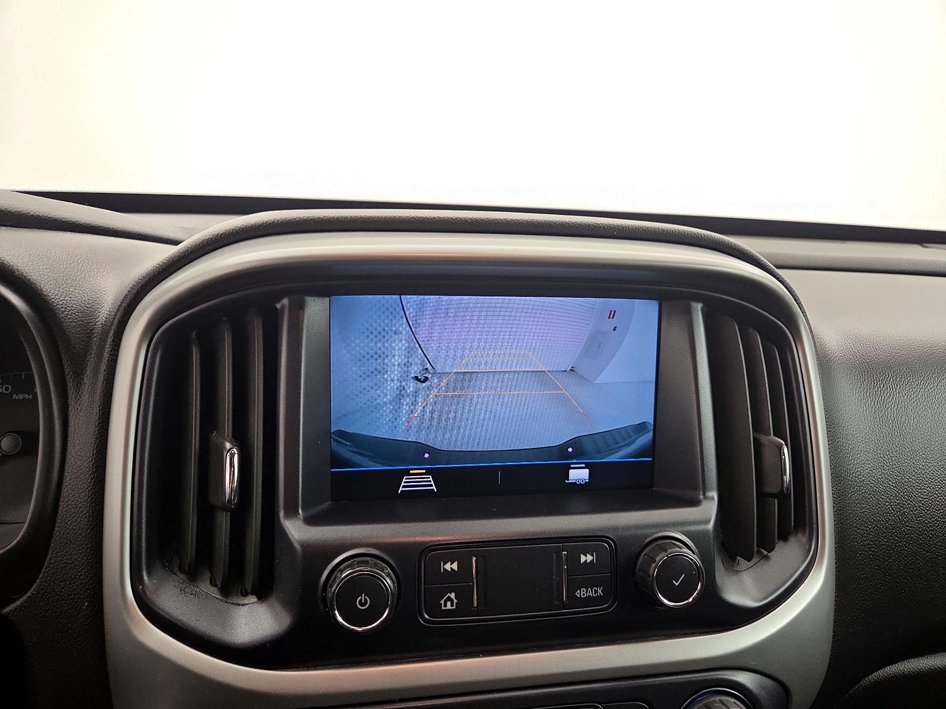 Thumbnail: 2022 Chevrolet Colorado - 14