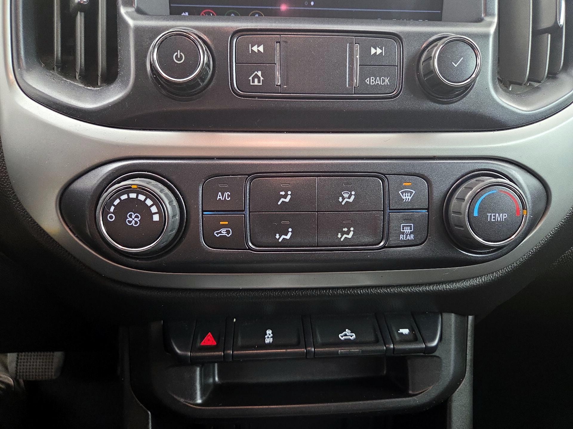 Thumbnail: 2022 Chevrolet Colorado - 16