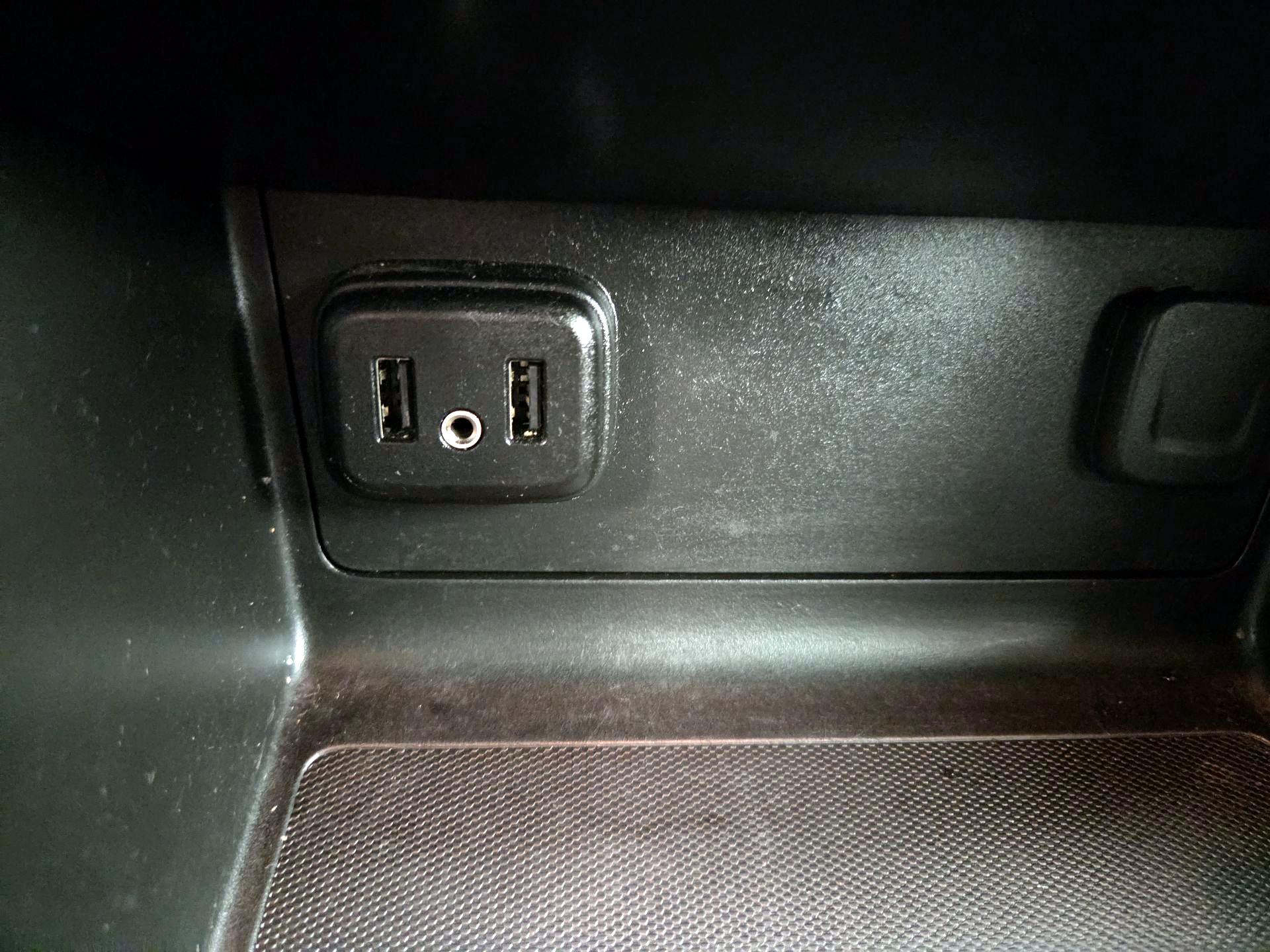 Thumbnail: 2022 Chevrolet Colorado - 18