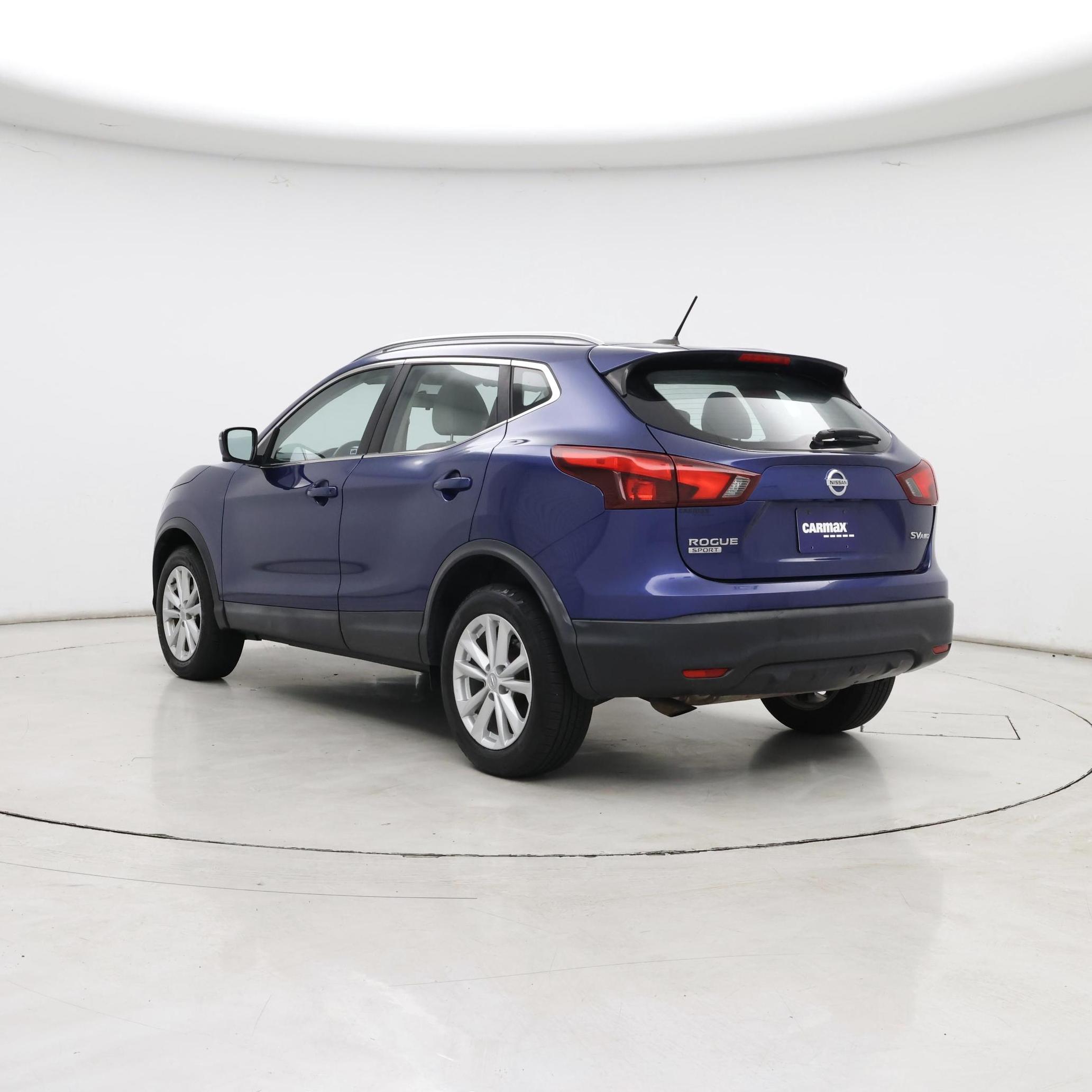 Thumbnail: 2017 Nissan Rogue Sport - 2