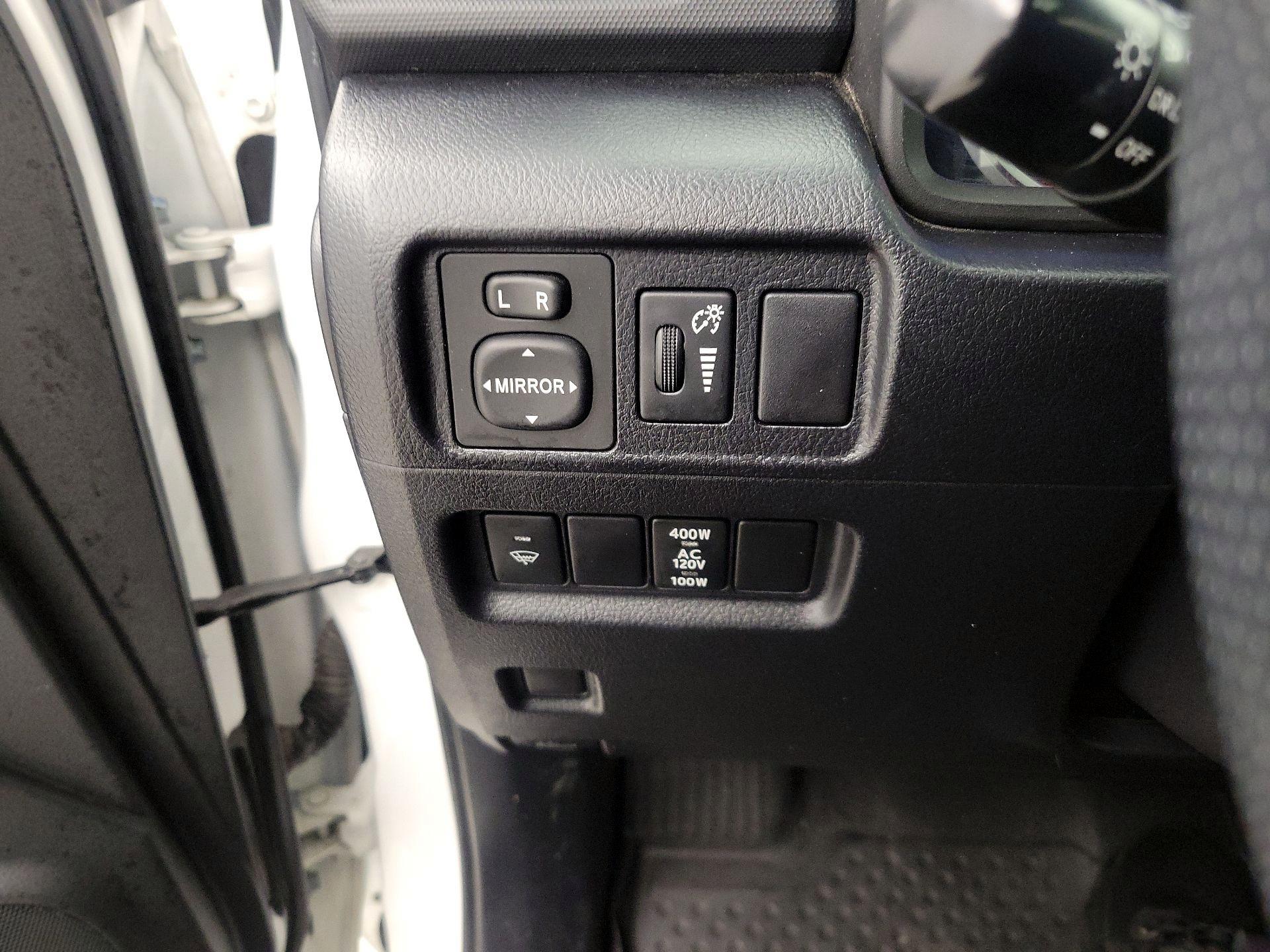 Thumbnail: 2019 Toyota 4Runner - 13