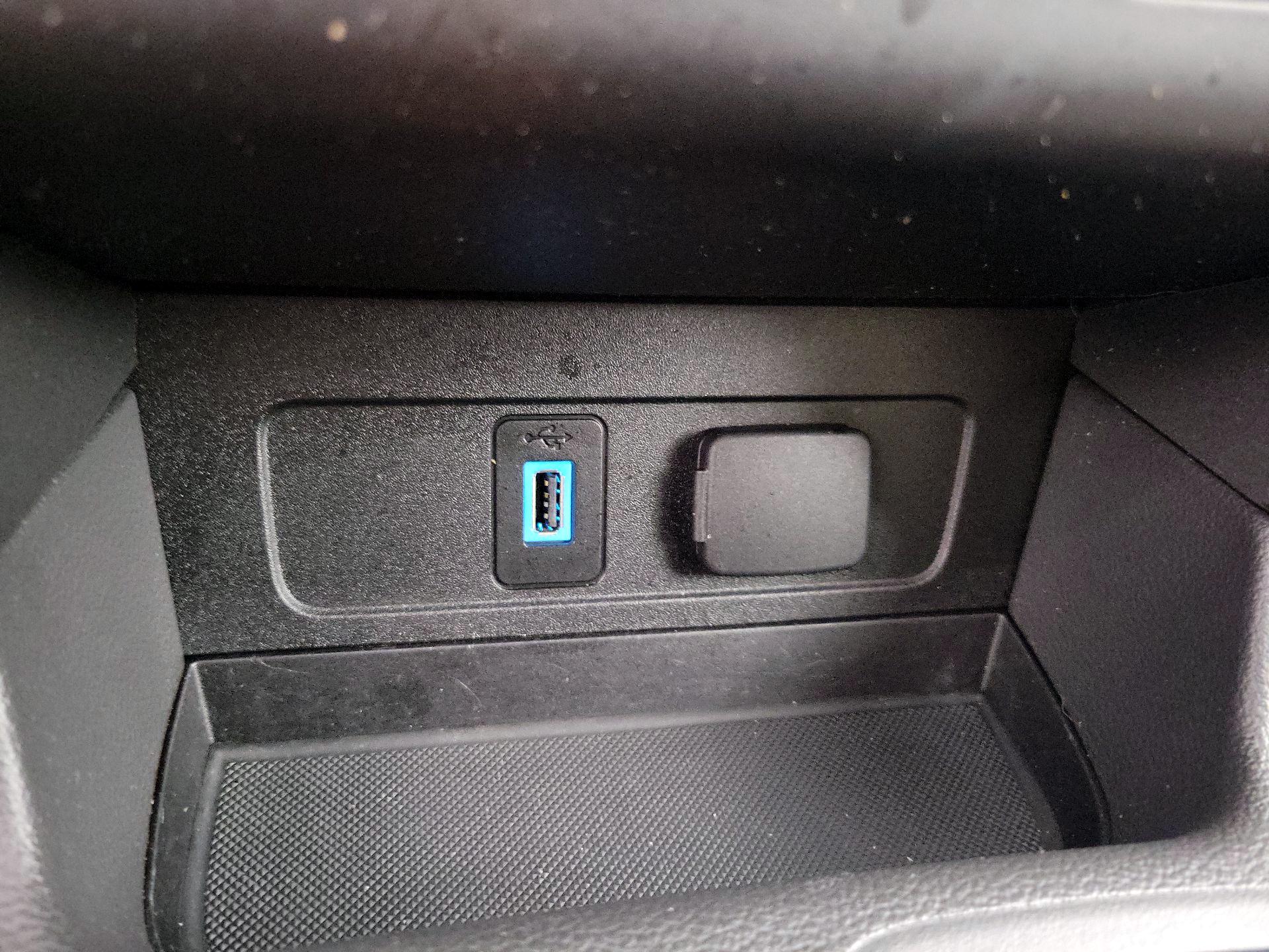 Thumbnail: 2018 Ford Escape - 18