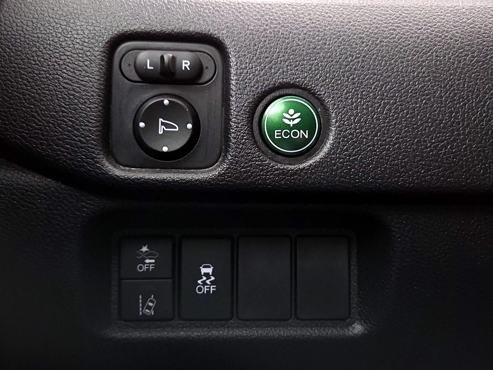 Thumbnail: 2019 Honda Pilot - 13