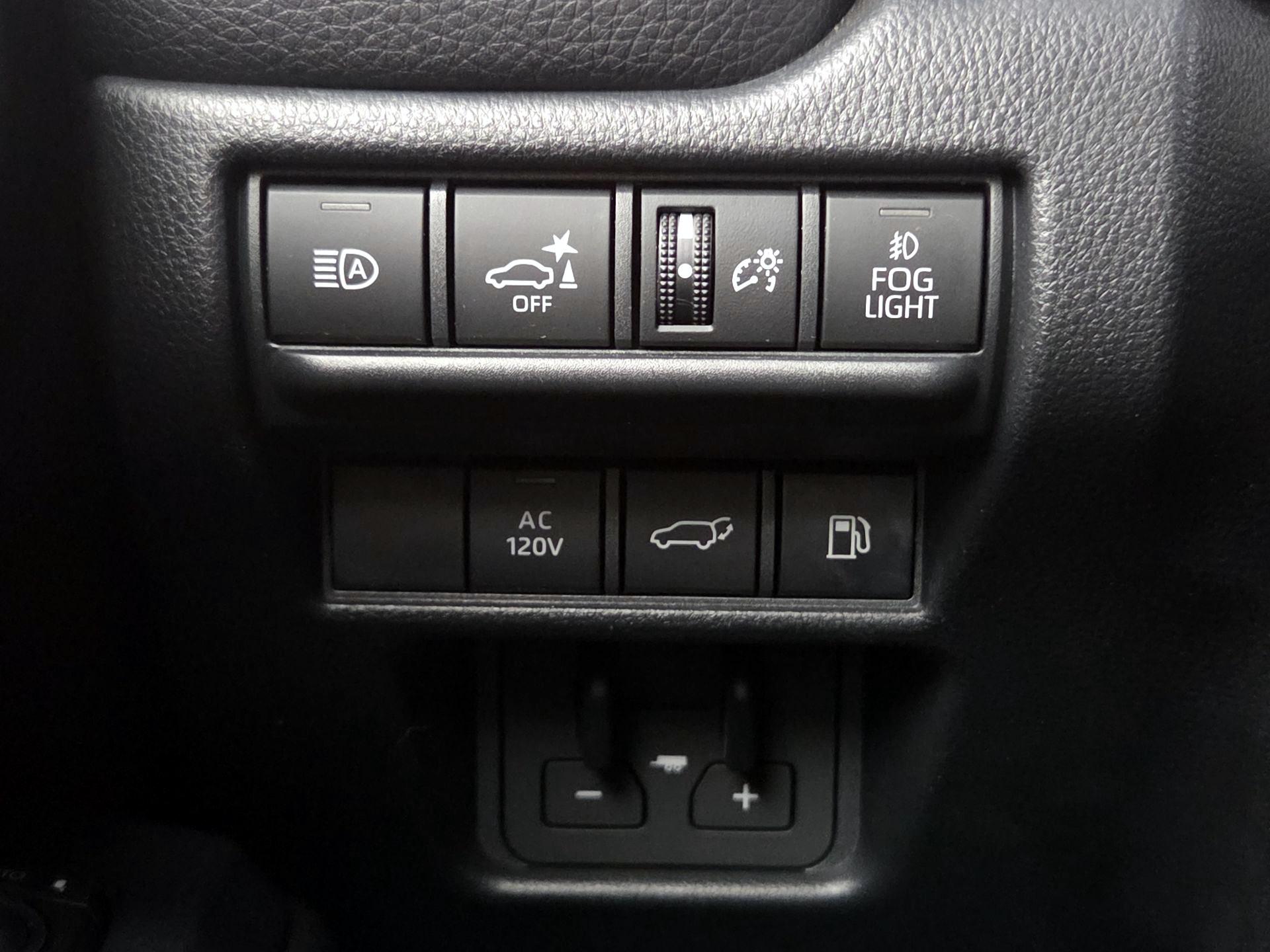 Thumbnail: 2025 Toyota Land Cruiser - 13