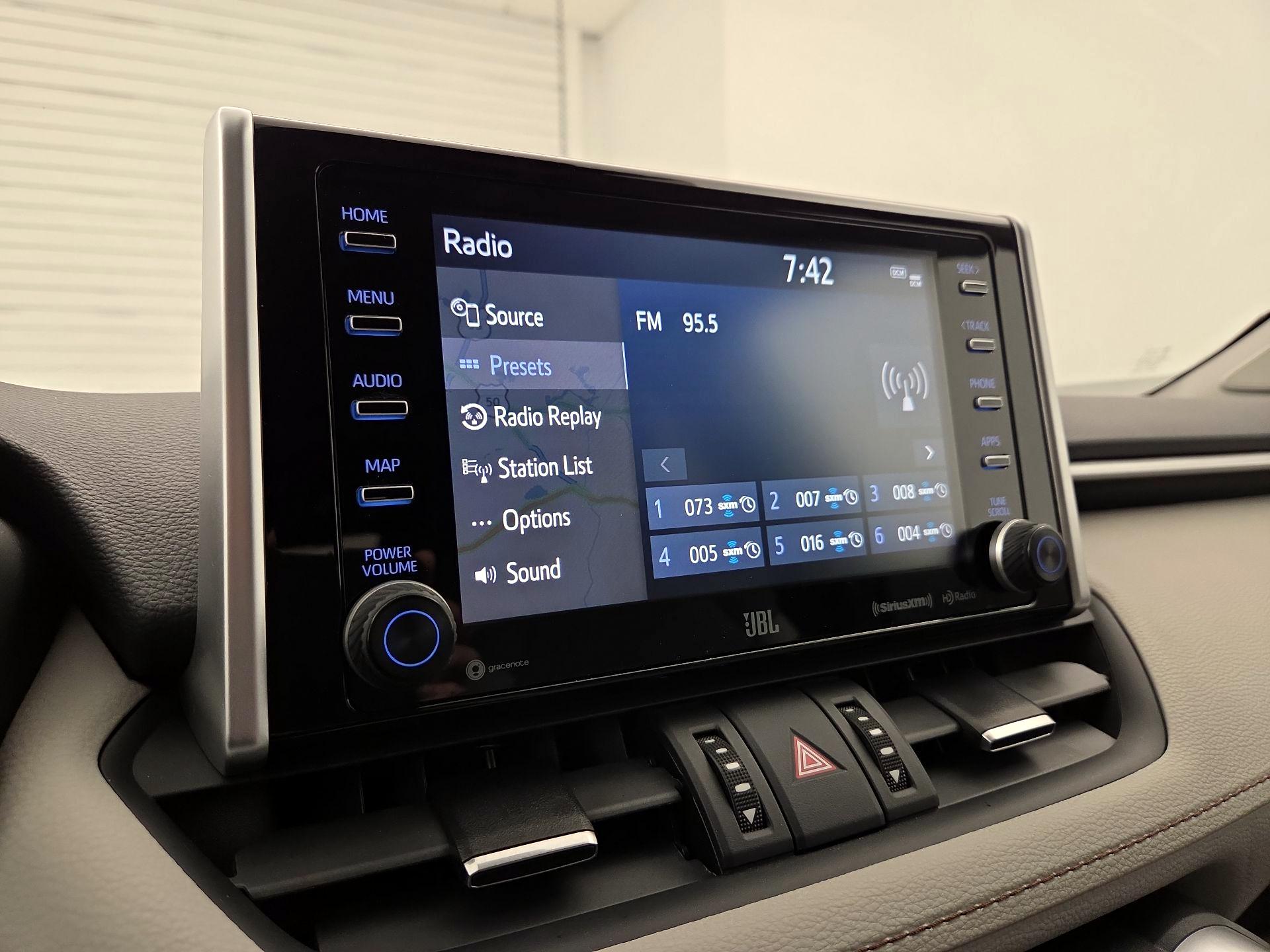 Thumbnail: 2021 Toyota RAV4 - 15