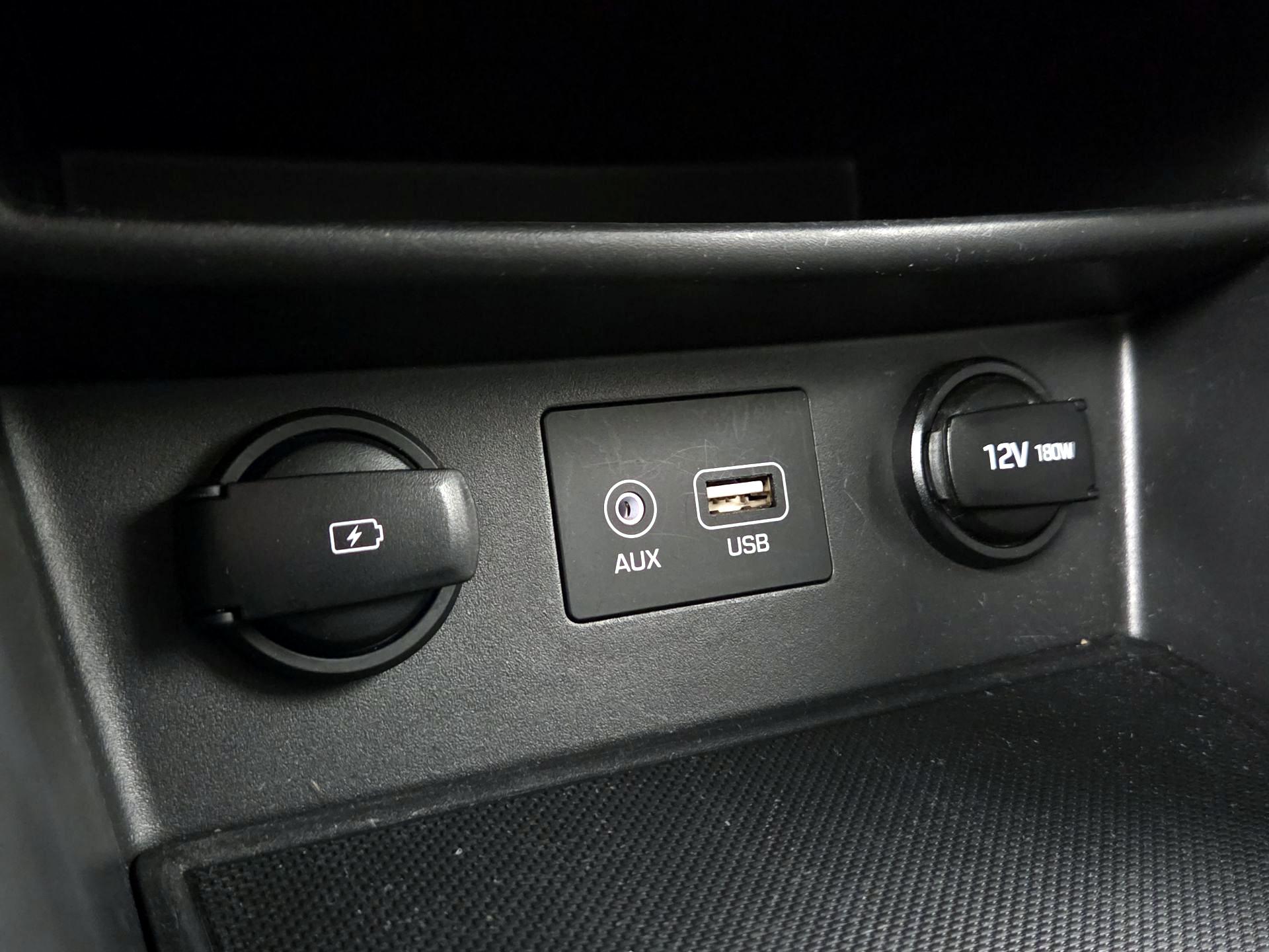 Thumbnail: 2020 Hyundai Kona - 18