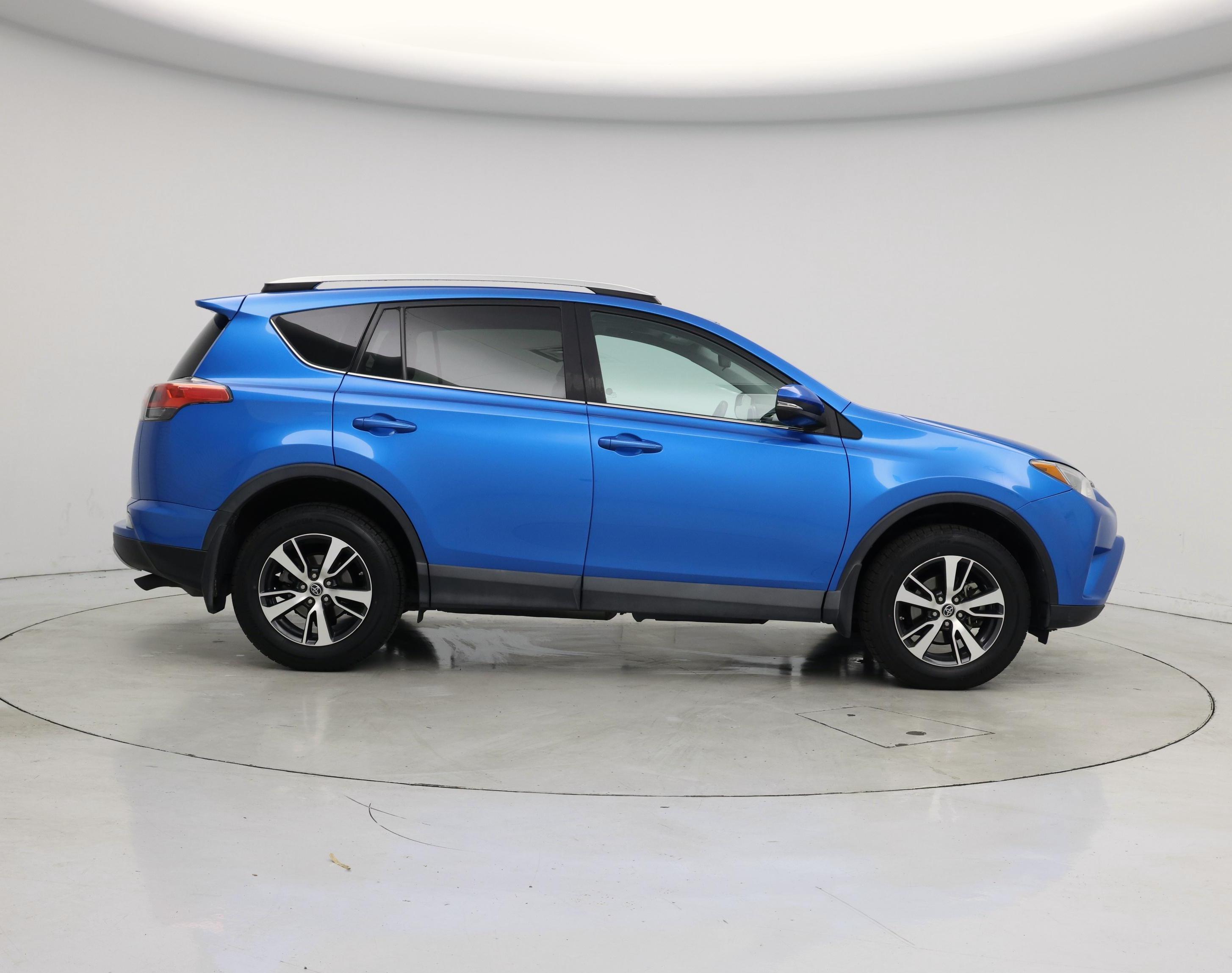 Thumbnail: 2016 Toyota RAV4 - 7