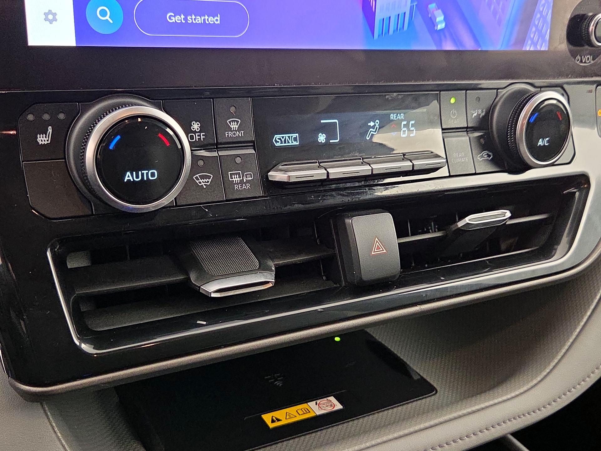 Thumbnail: 2023 Toyota Highlander - 16