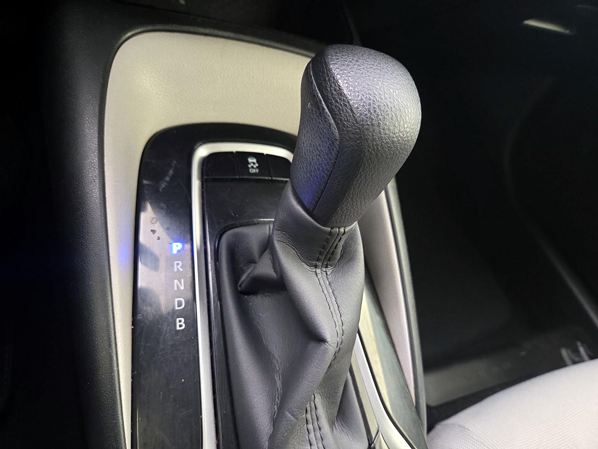 Thumbnail: 2020 Toyota Corolla - 17