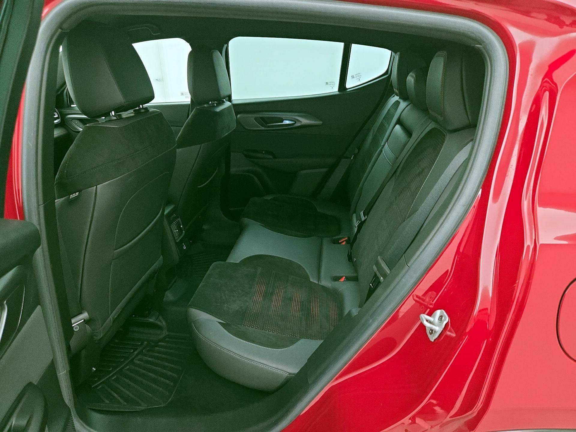 Thumbnail: 2024 Dodge Hornet - 19