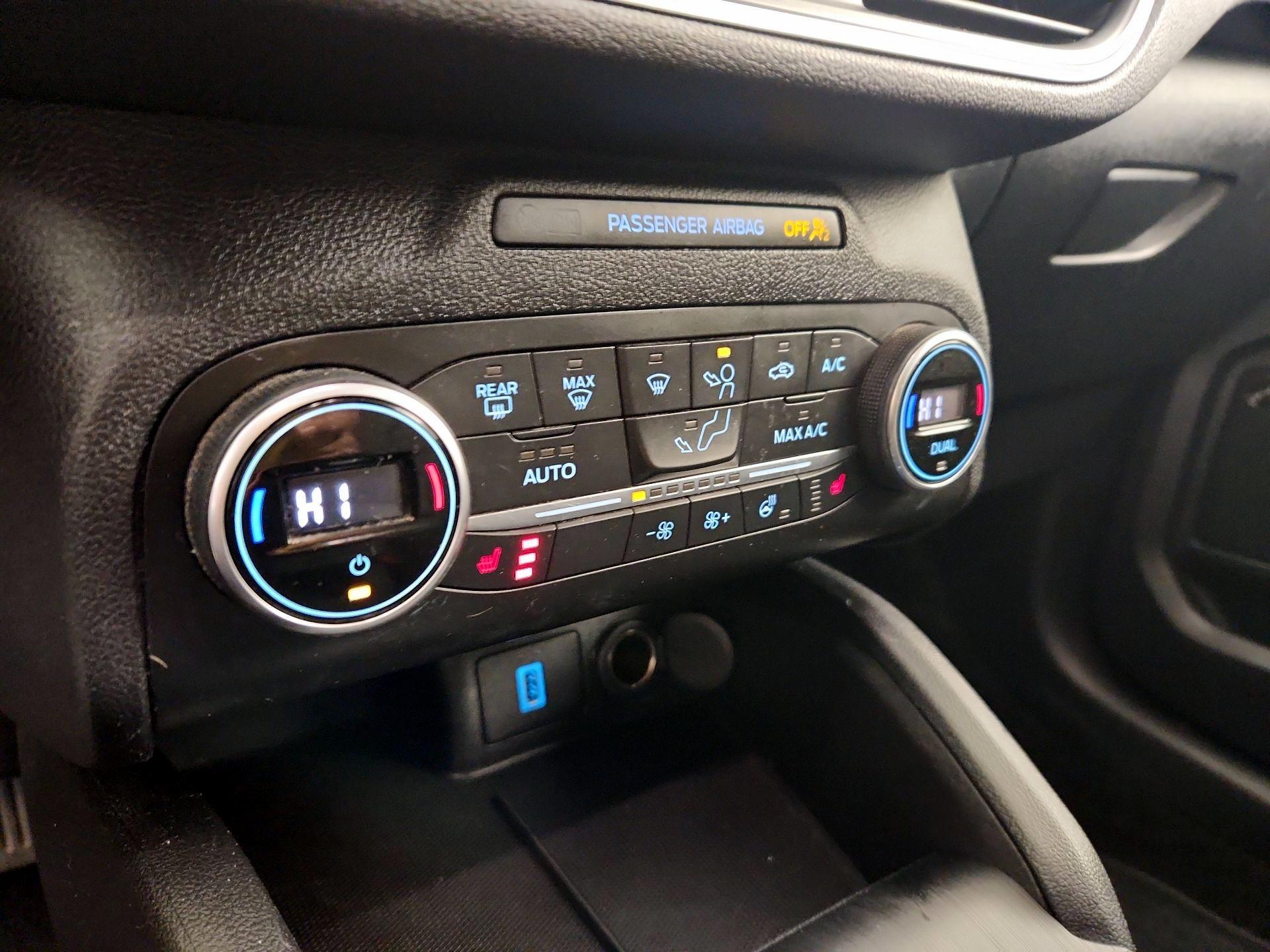 Thumbnail: 2020 Ford Escape - 17