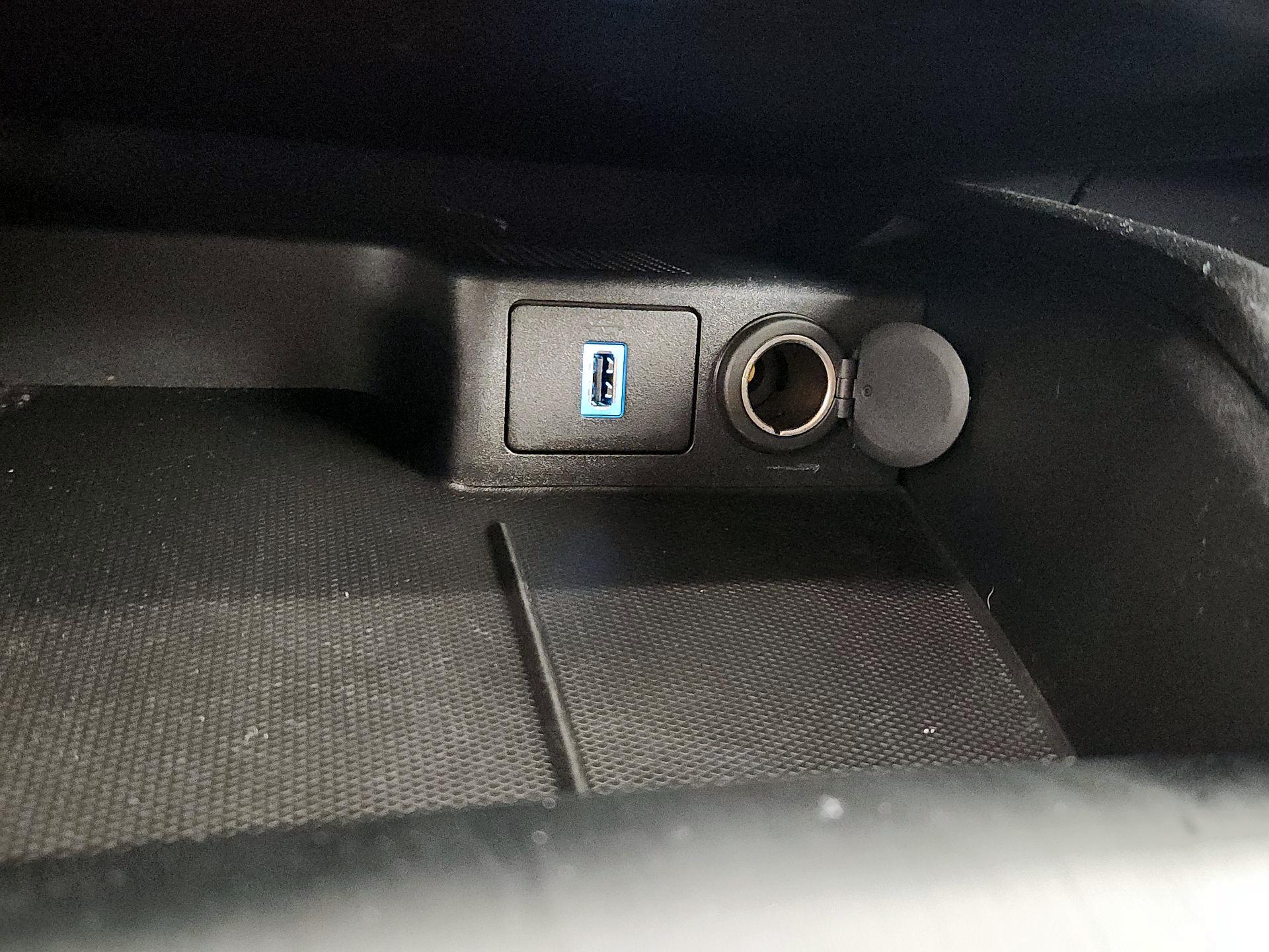 Thumbnail: 2020 Ford Escape - 19