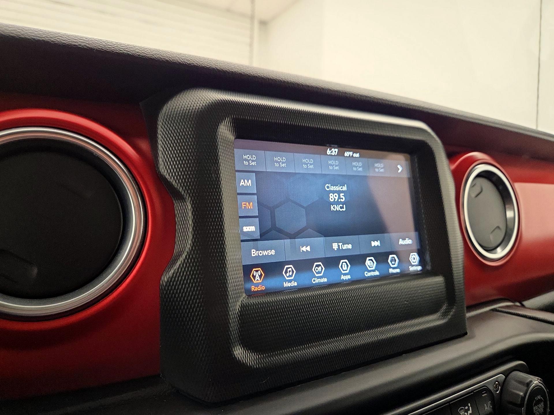 Thumbnail: 2021 Jeep Wrangler - 15