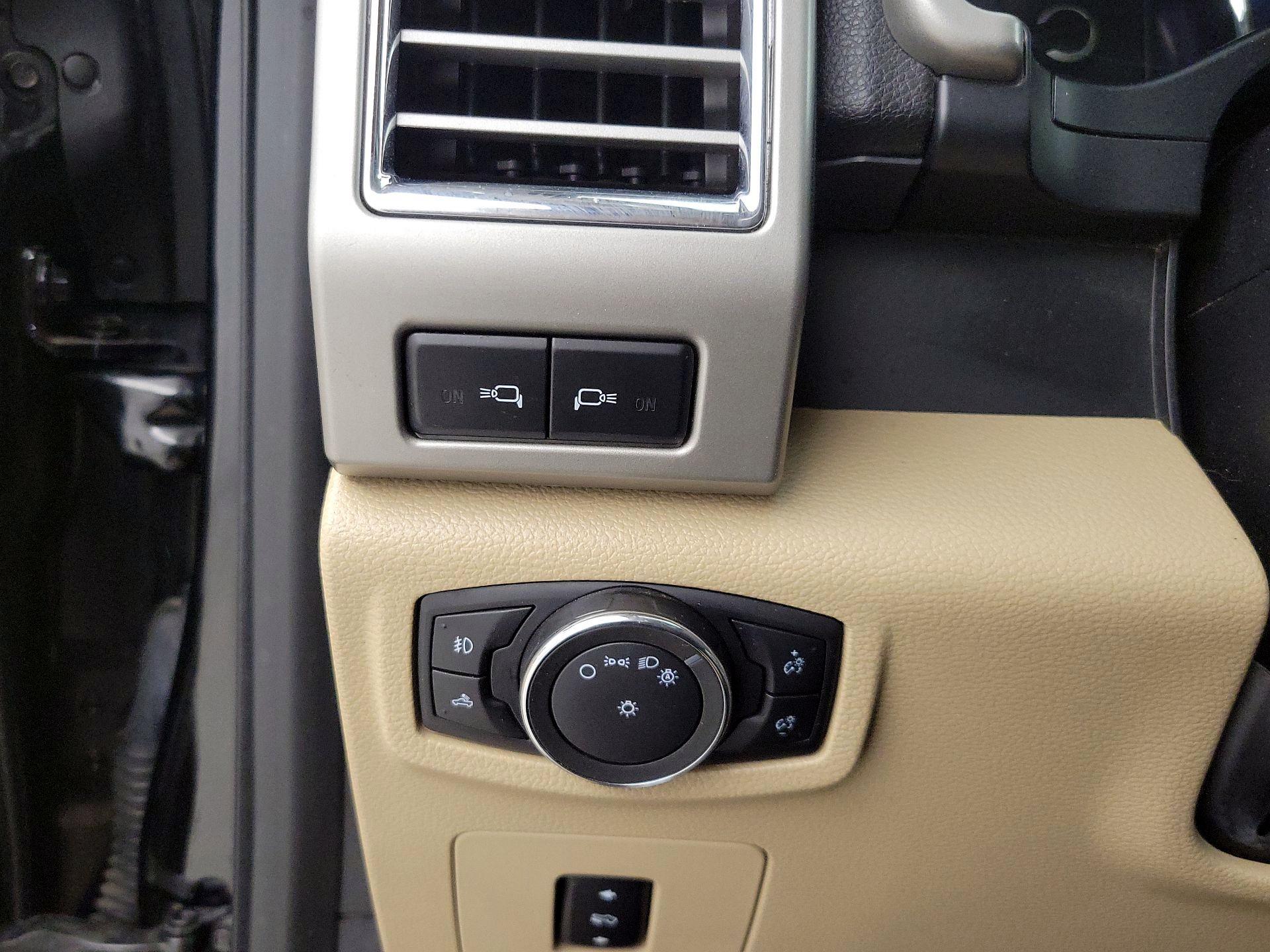 Thumbnail: 2016 Ford F-150 - 13