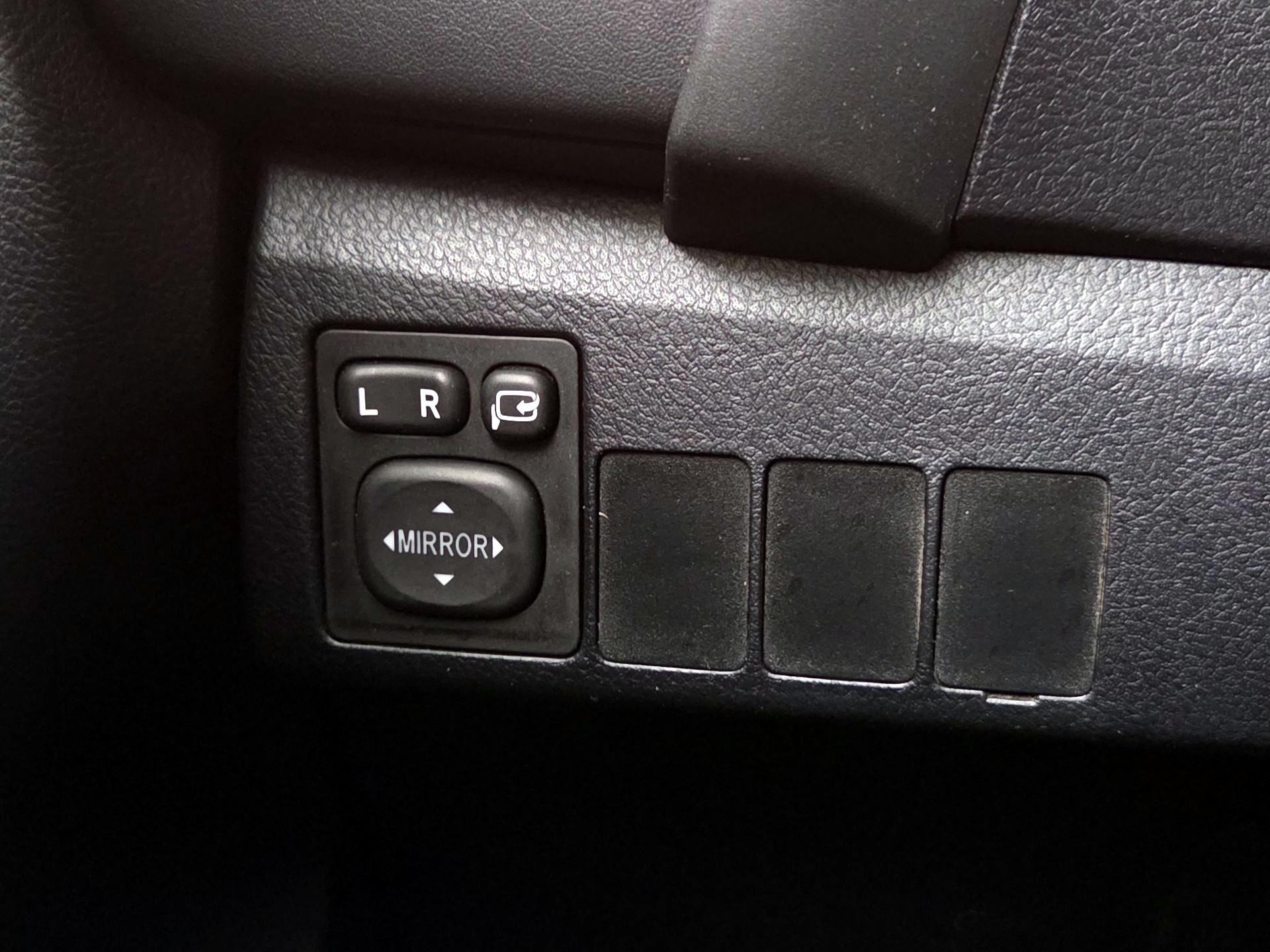 Thumbnail: 2016 Scion iM - 13