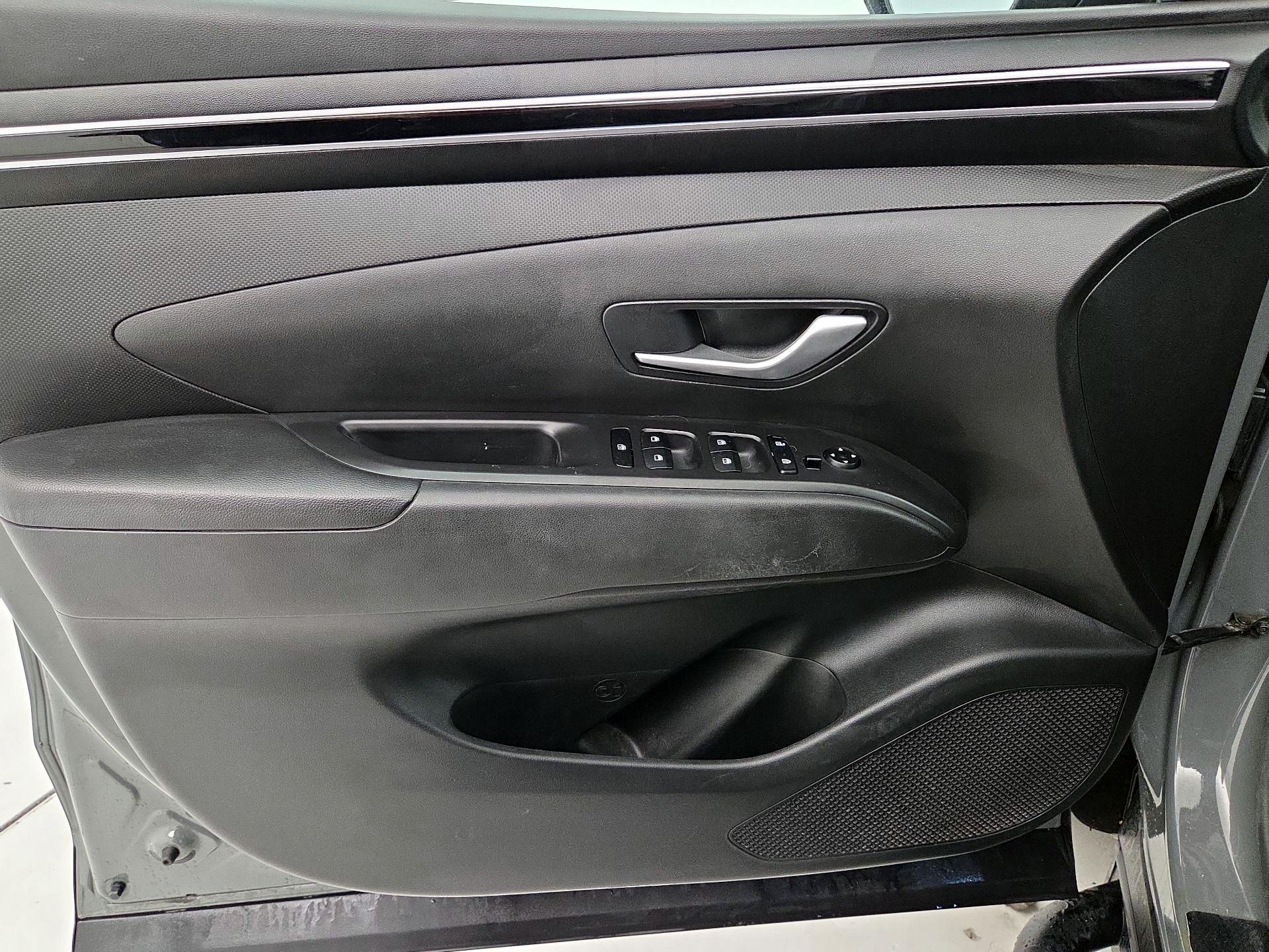 Thumbnail: 2023 Hyundai Santa Cruz - 12