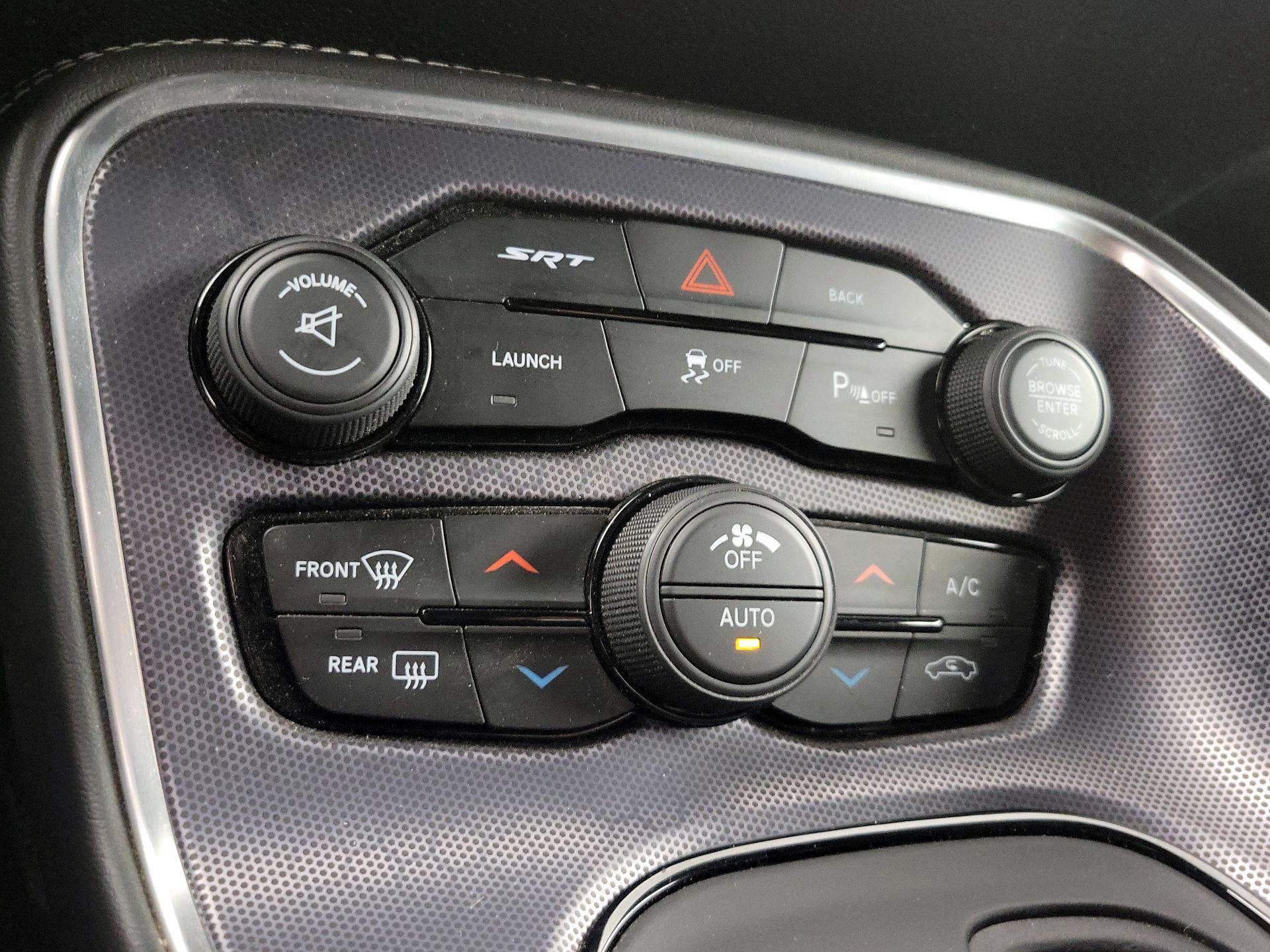 Thumbnail: 2016 Dodge Challenger - 17