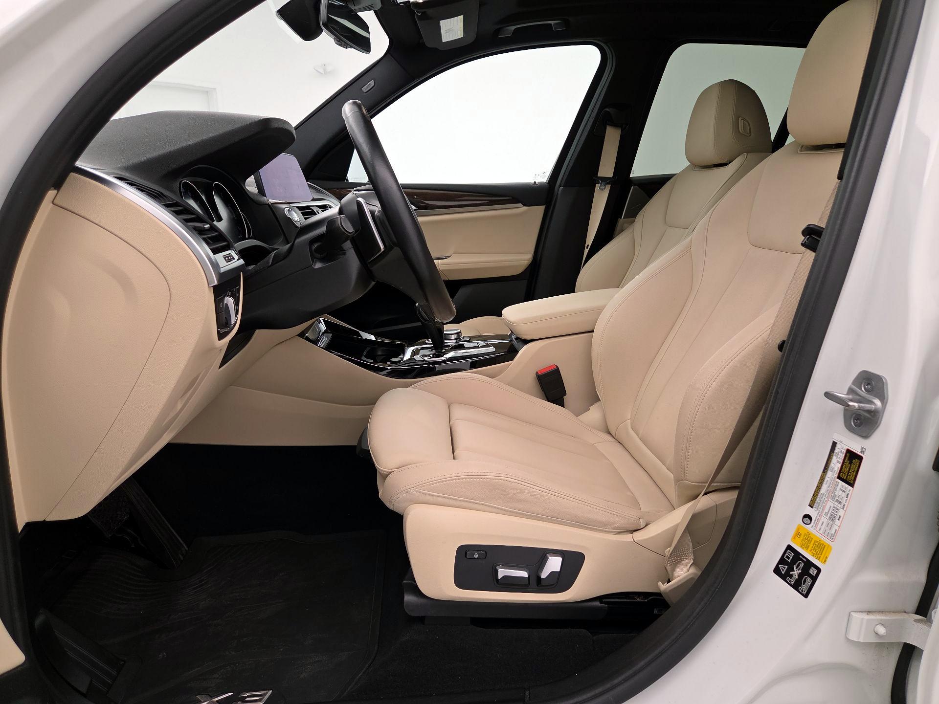 Thumbnail: 2021 BMW X3 - 9