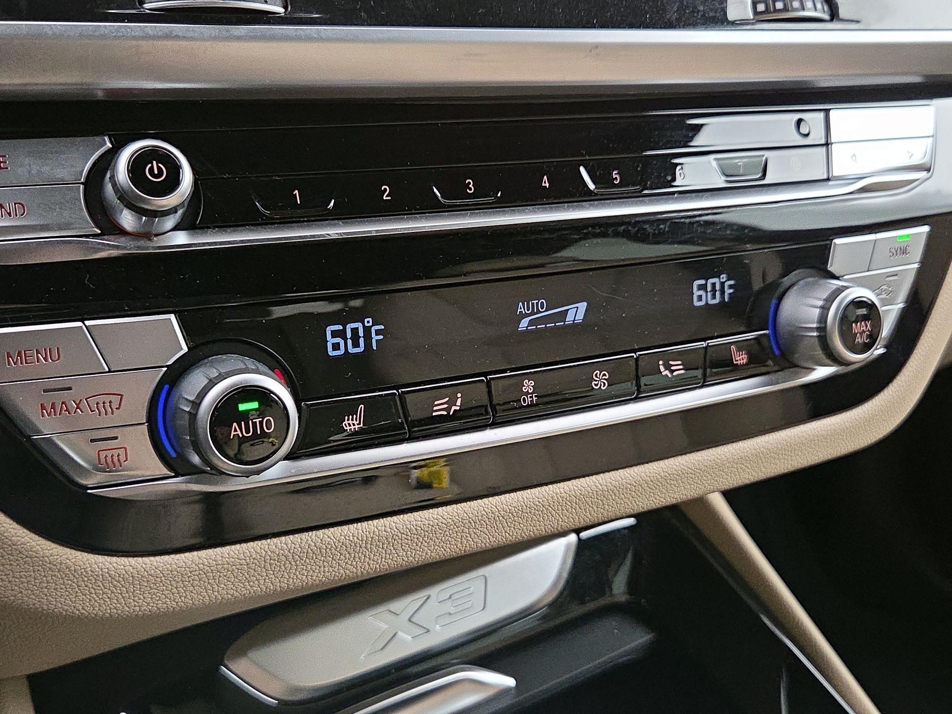 Thumbnail: 2021 BMW X3 - 14