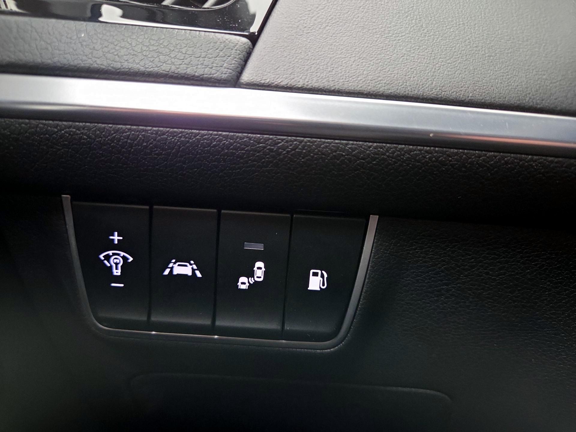 Thumbnail: 2020 Kia Stinger - 13