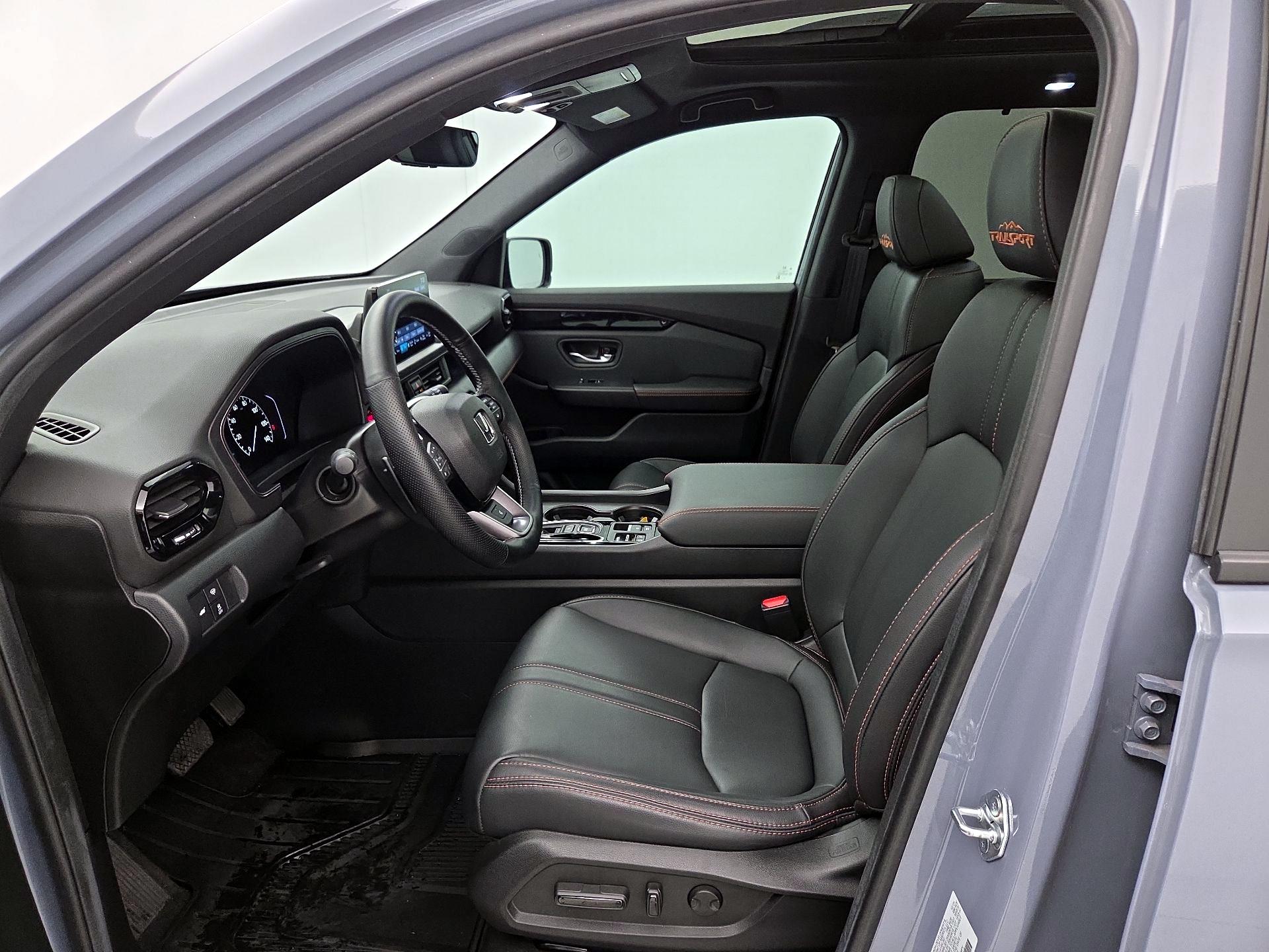 Thumbnail: 2025 Honda Pilot - 11