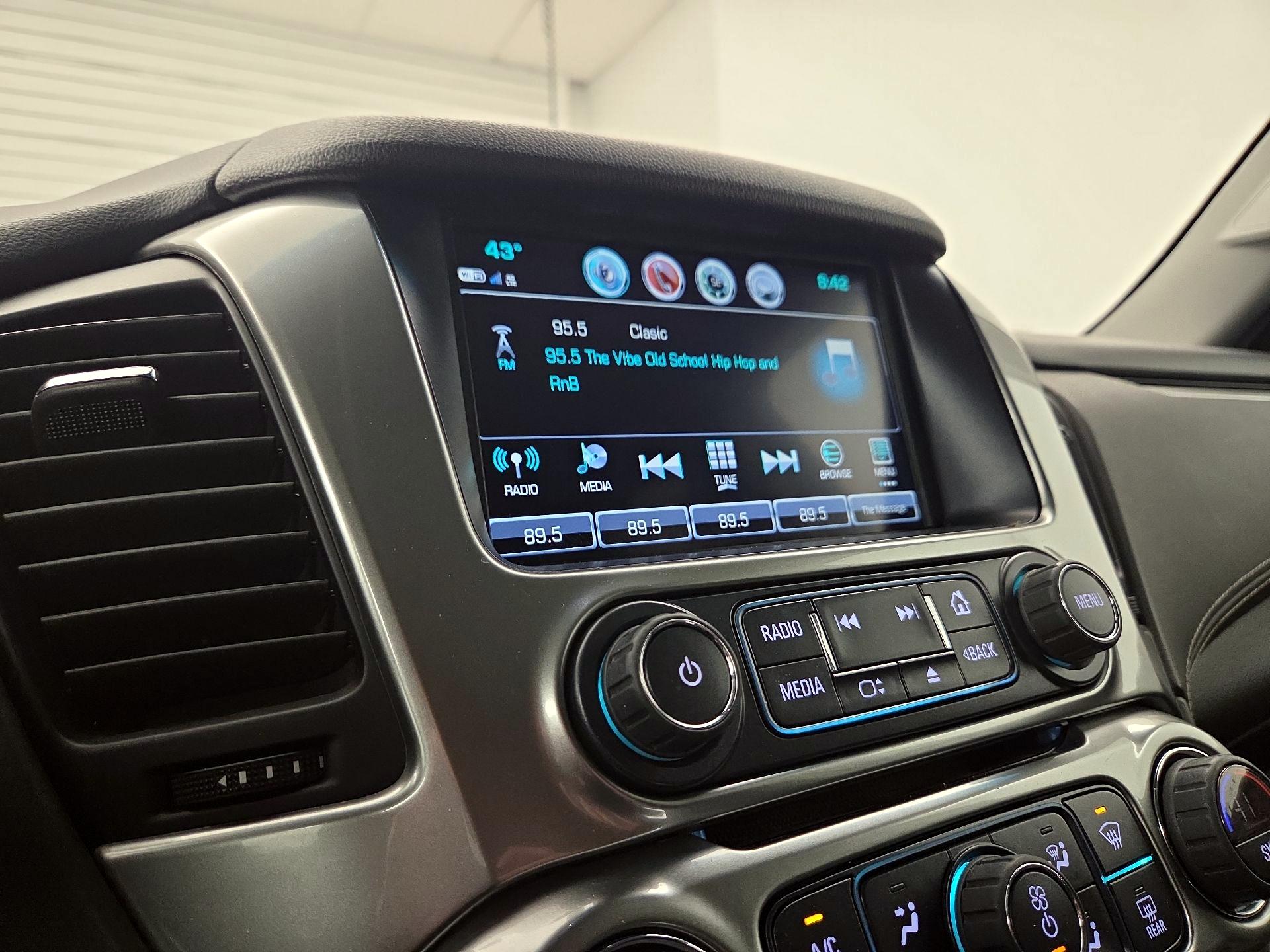 Thumbnail: 2020 Chevrolet Tahoe - 15