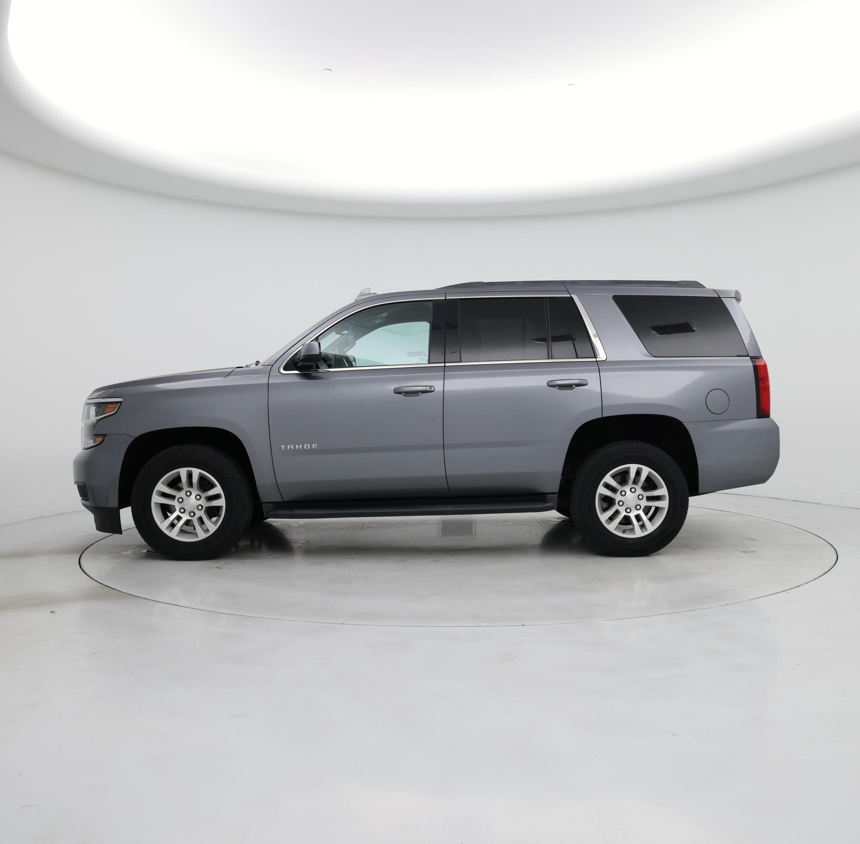 Thumbnail: 2020 Chevrolet Tahoe - 3