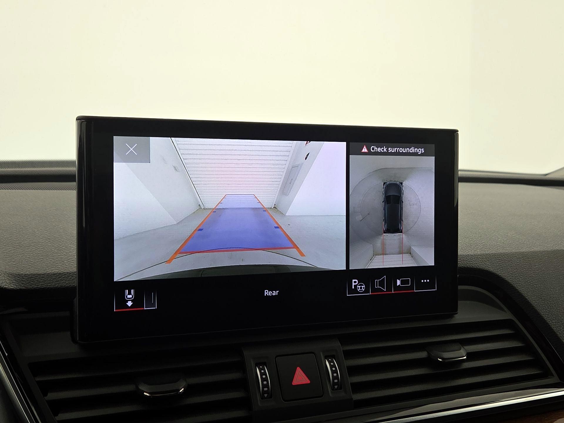 Thumbnail: 2021 Audi Q5 - 15