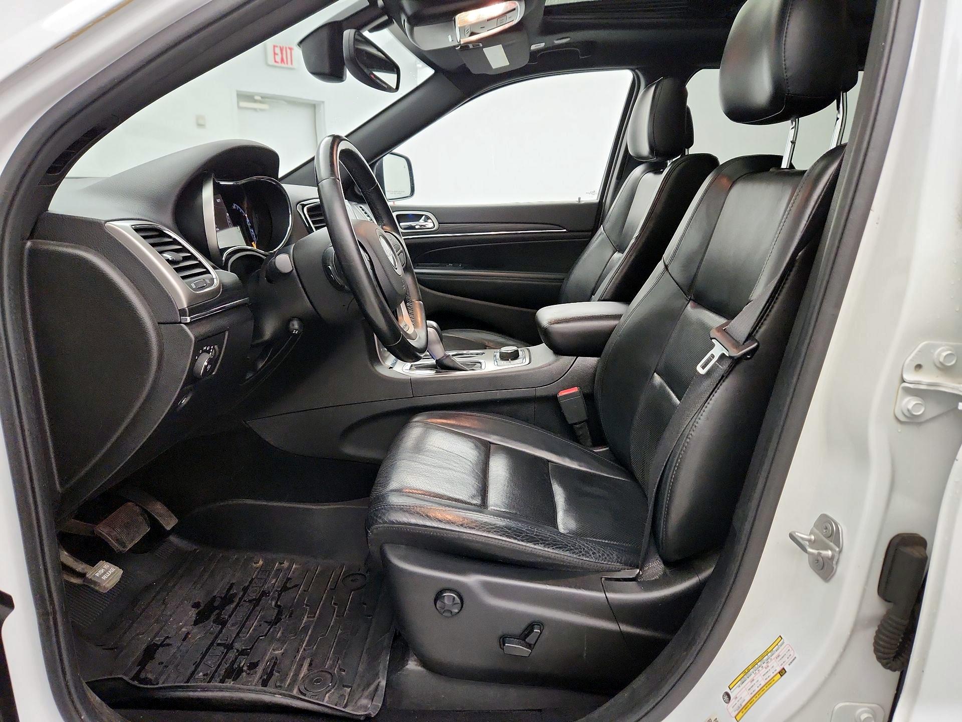 Thumbnail: 2019 Jeep Grand Cherokee - 11