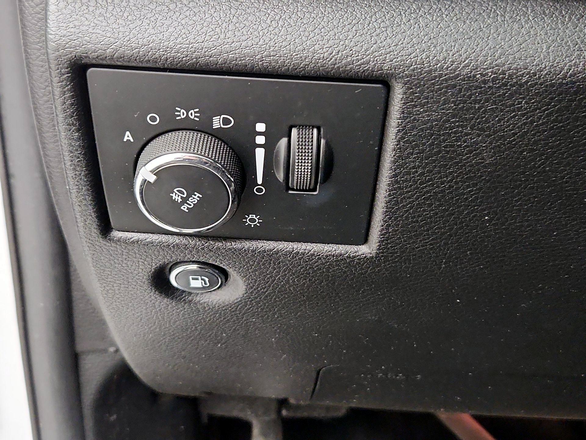 Thumbnail: 2019 Jeep Grand Cherokee - 13