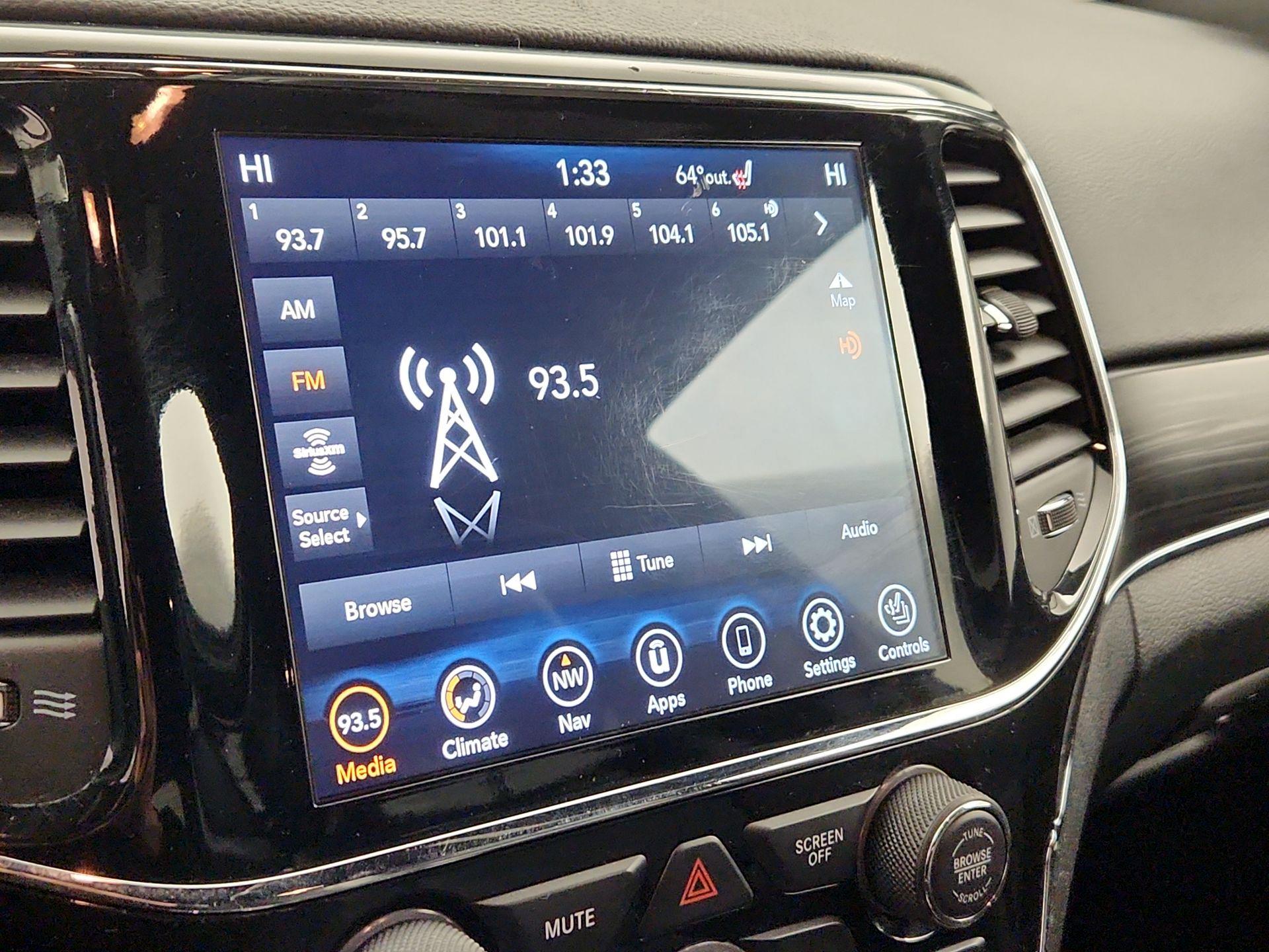 Thumbnail: 2019 Jeep Grand Cherokee - 15