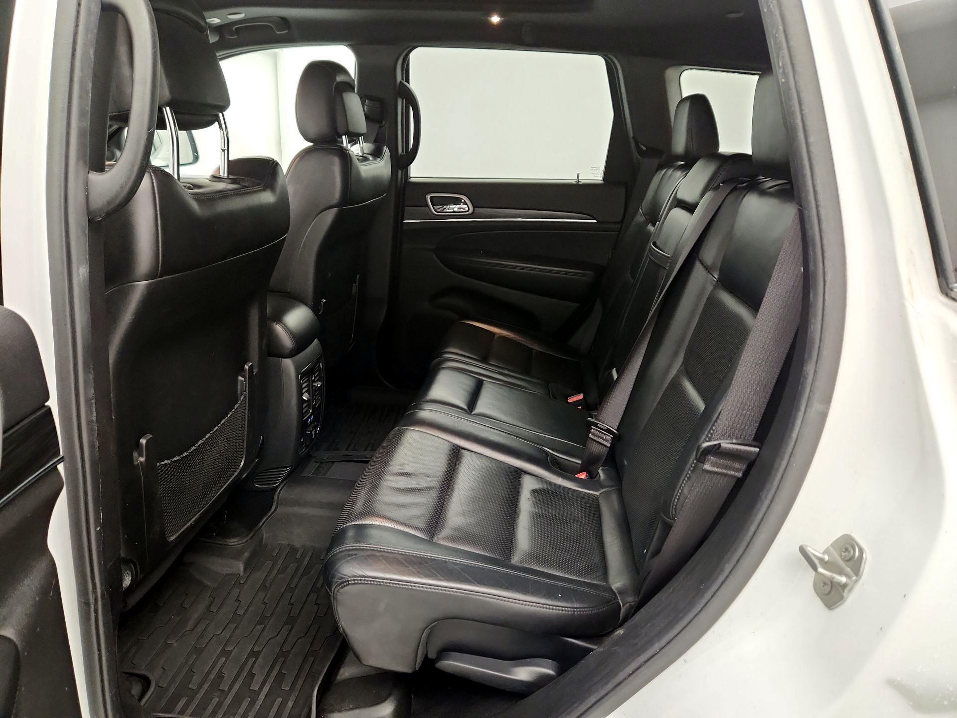 Thumbnail: 2019 Jeep Grand Cherokee - 19