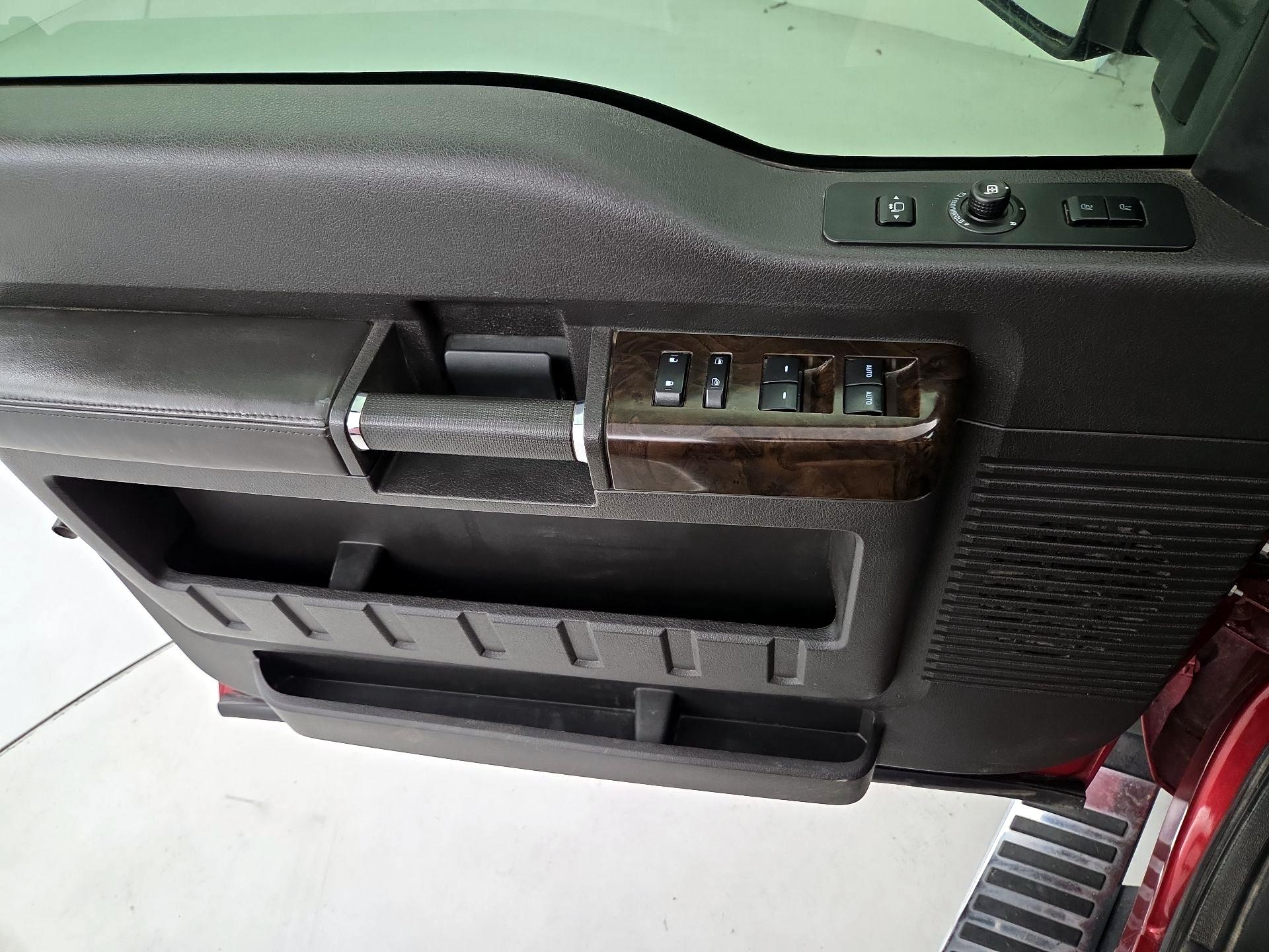 Thumbnail: 2016 Ford F-350 - 12