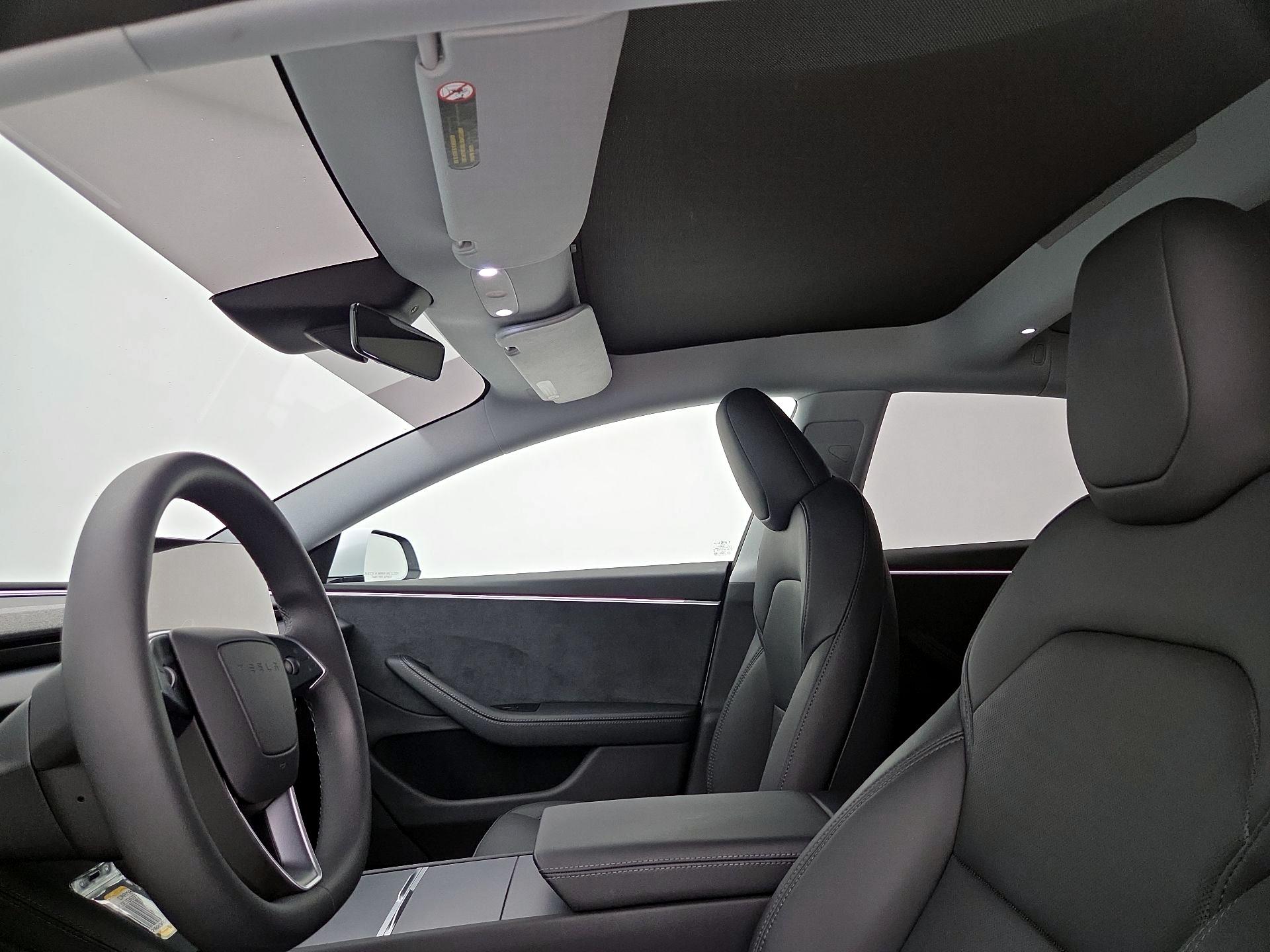 Thumbnail: 2025 Tesla Model 3 - 18