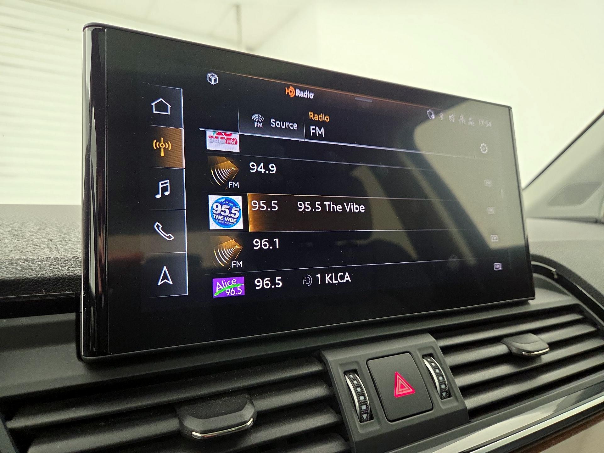 Thumbnail: 2021 Audi Q5 - 16