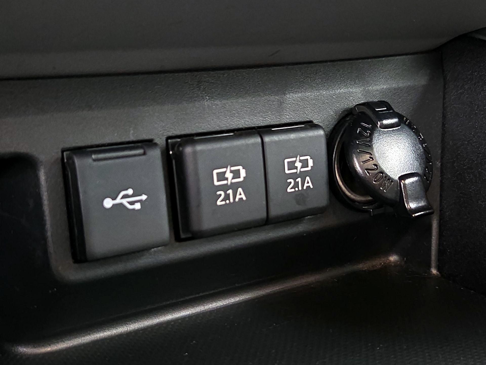 Thumbnail: 2021 Toyota Highlander - 19