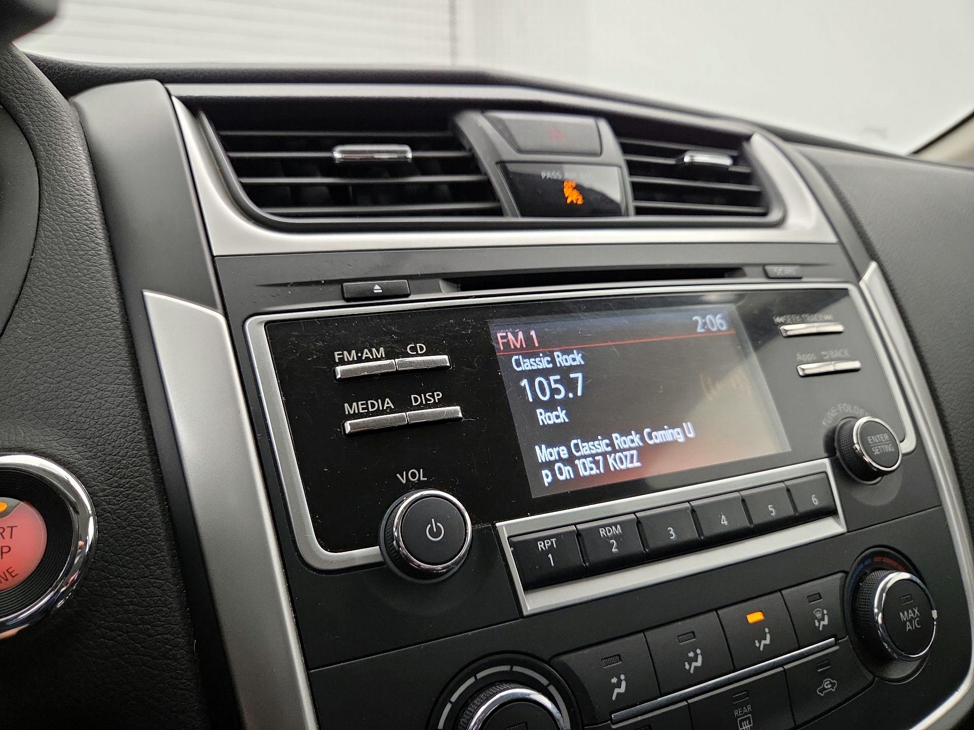 Thumbnail: 2016 Nissan Altima - 15