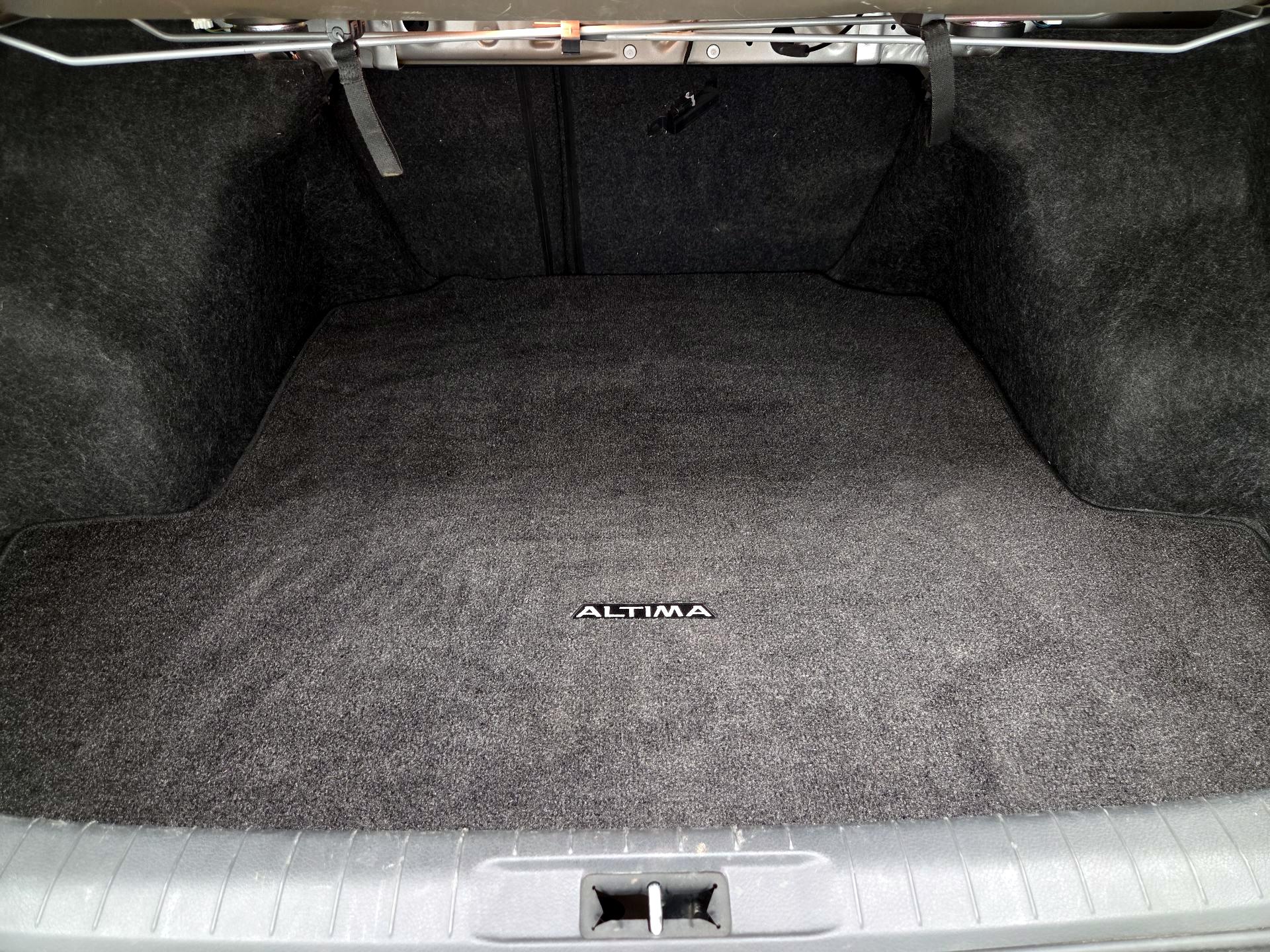 Thumbnail: 2016 Nissan Altima - 20