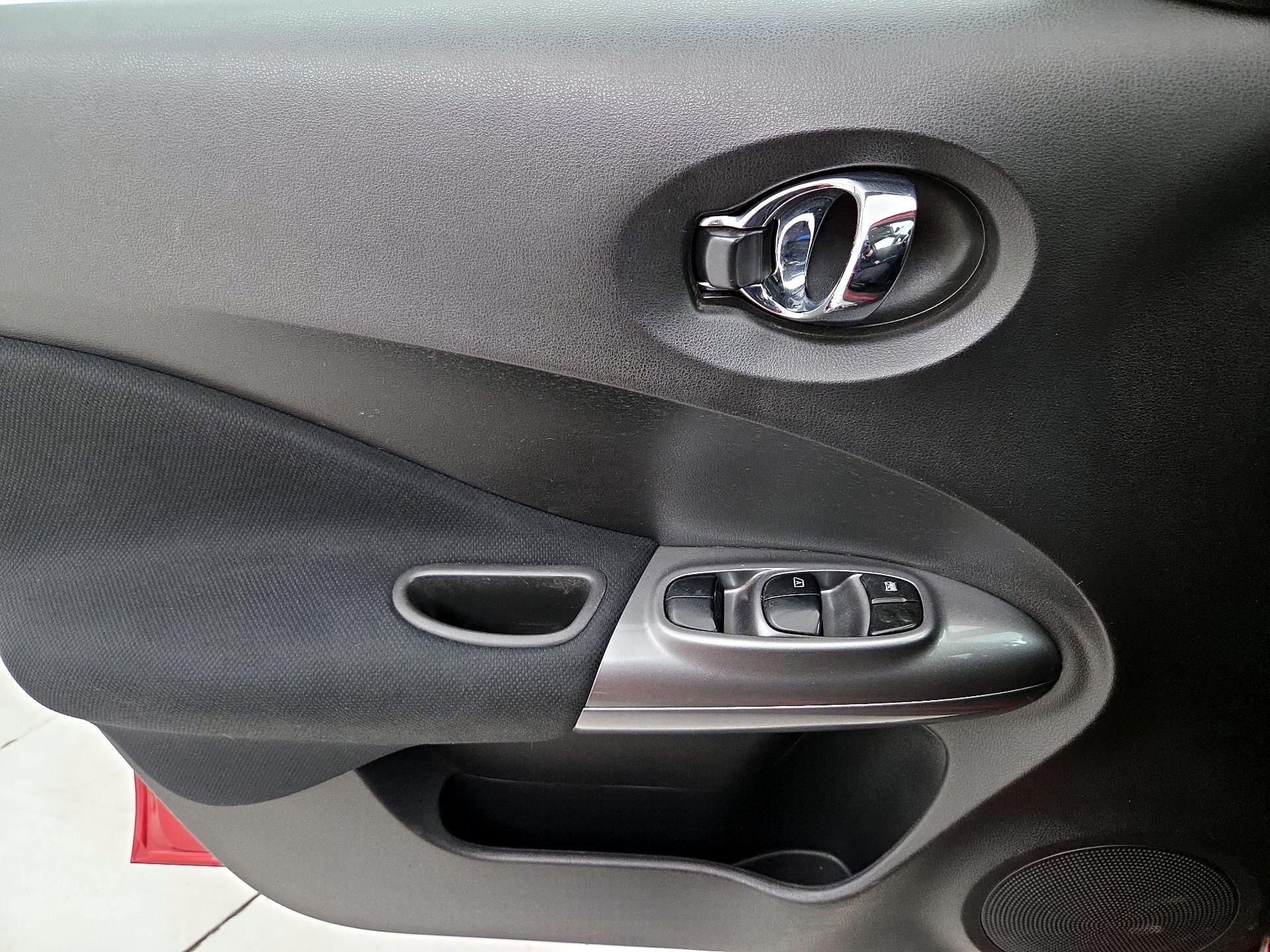 Thumbnail: 2015 Nissan Juke - 12