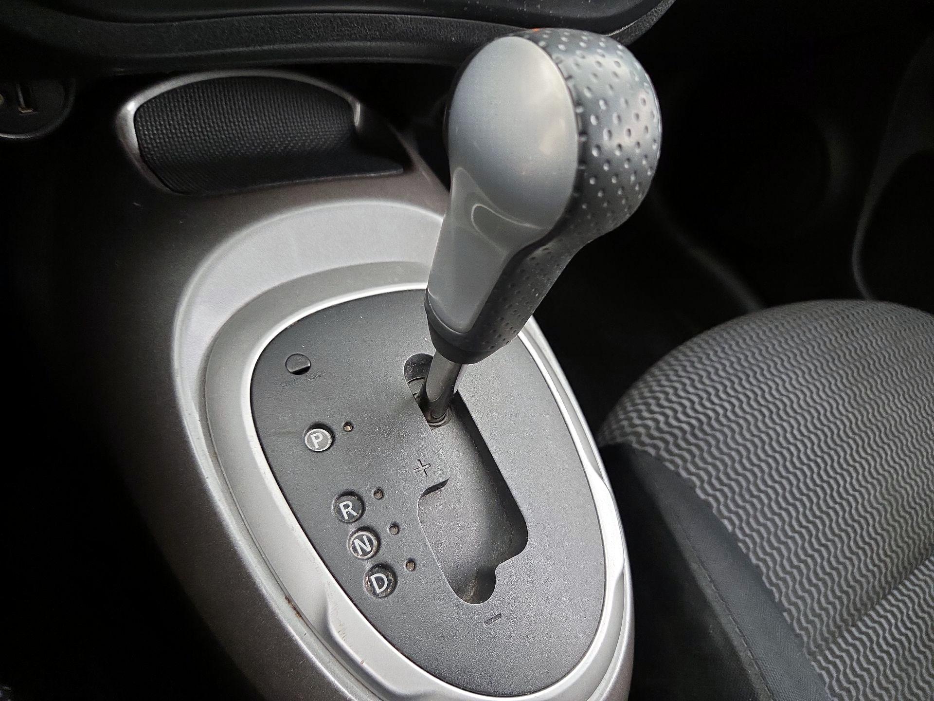 Thumbnail: 2015 Nissan Juke - 17