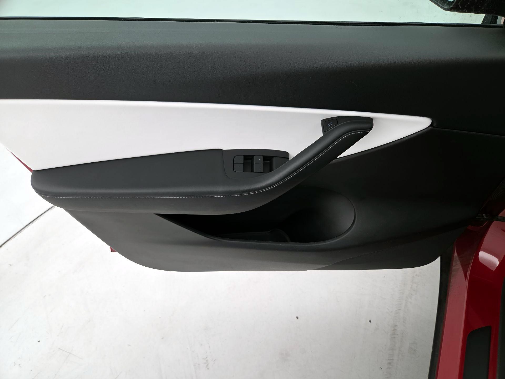 Thumbnail: 2022 Tesla Model Y - 12