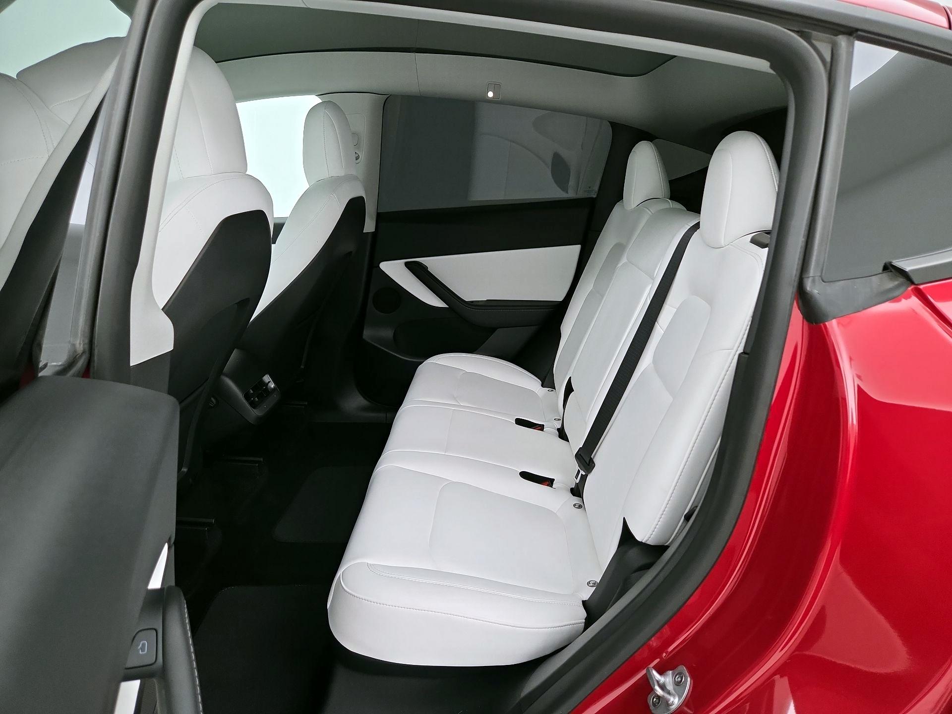 Thumbnail: 2022 Tesla Model Y - 19