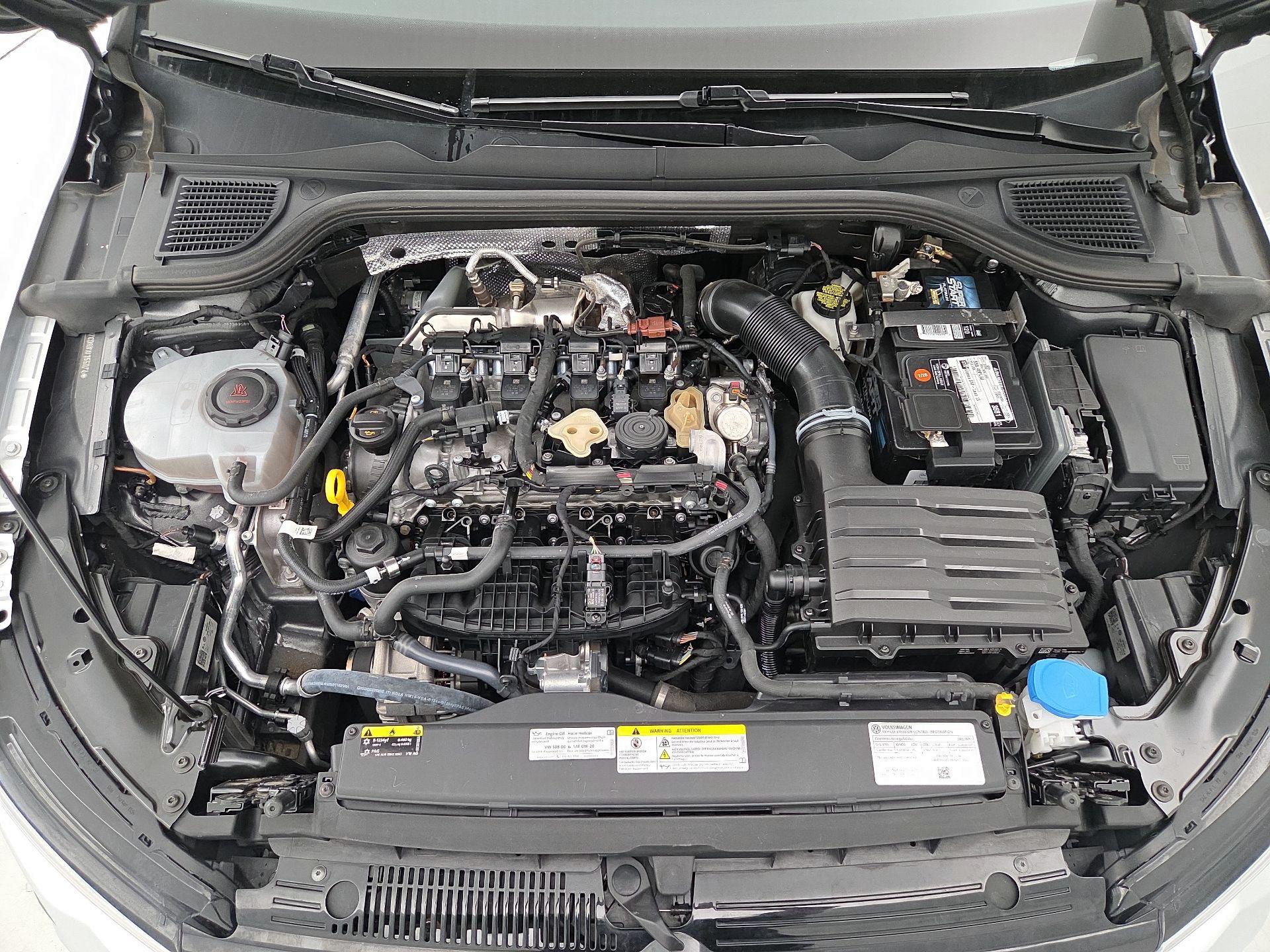 Thumbnail: 2022 Volkswagen Golf - 20