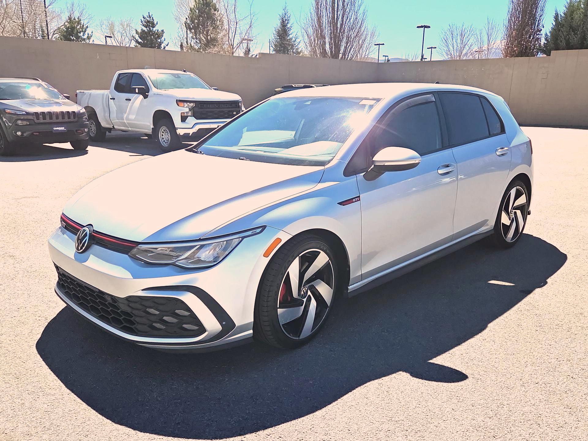 Thumbnail: 2022 Volkswagen Golf - 3